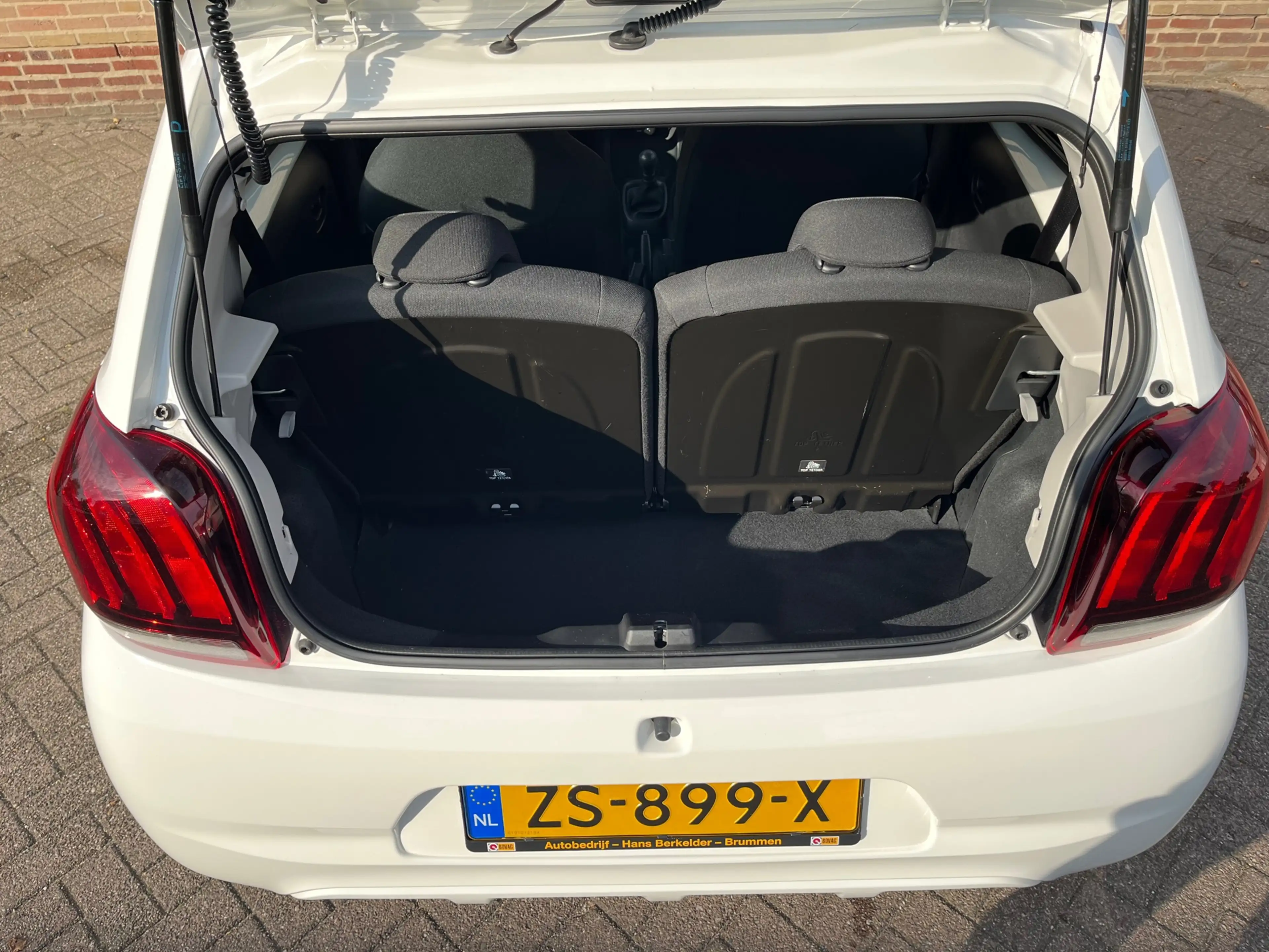 Peugeot 108 1.0 e-VTi Active — photo 10