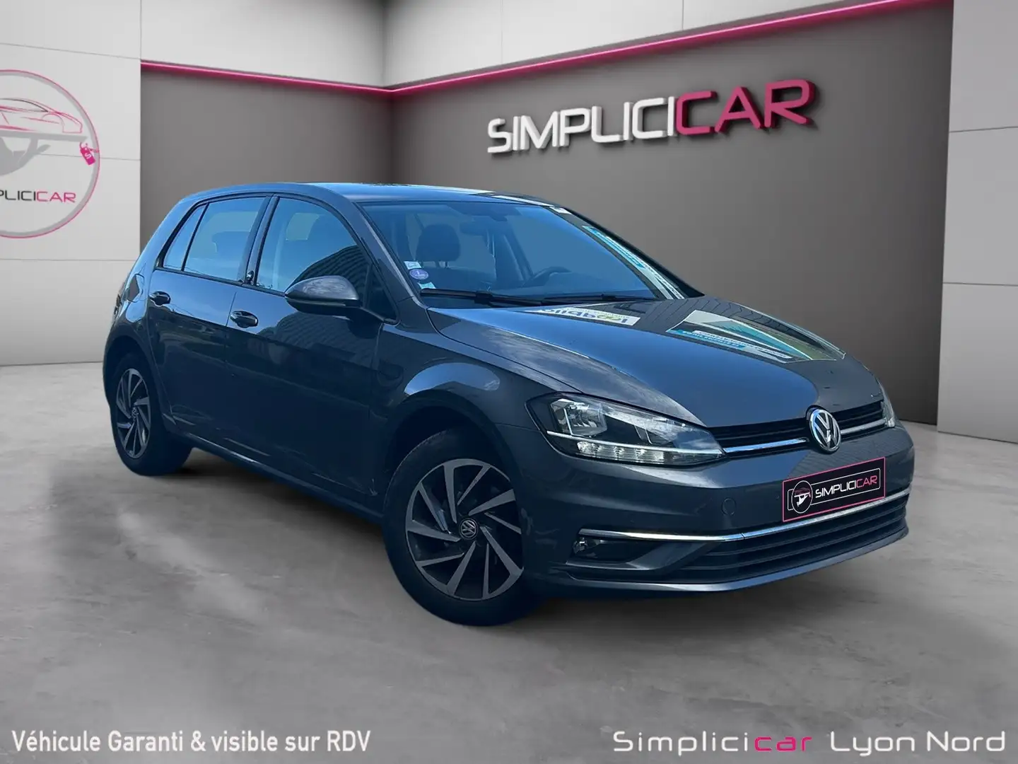 Volkswagen Golf Golf 1.0 TSI 110 BlueMotion Technology Sound Grau - 1