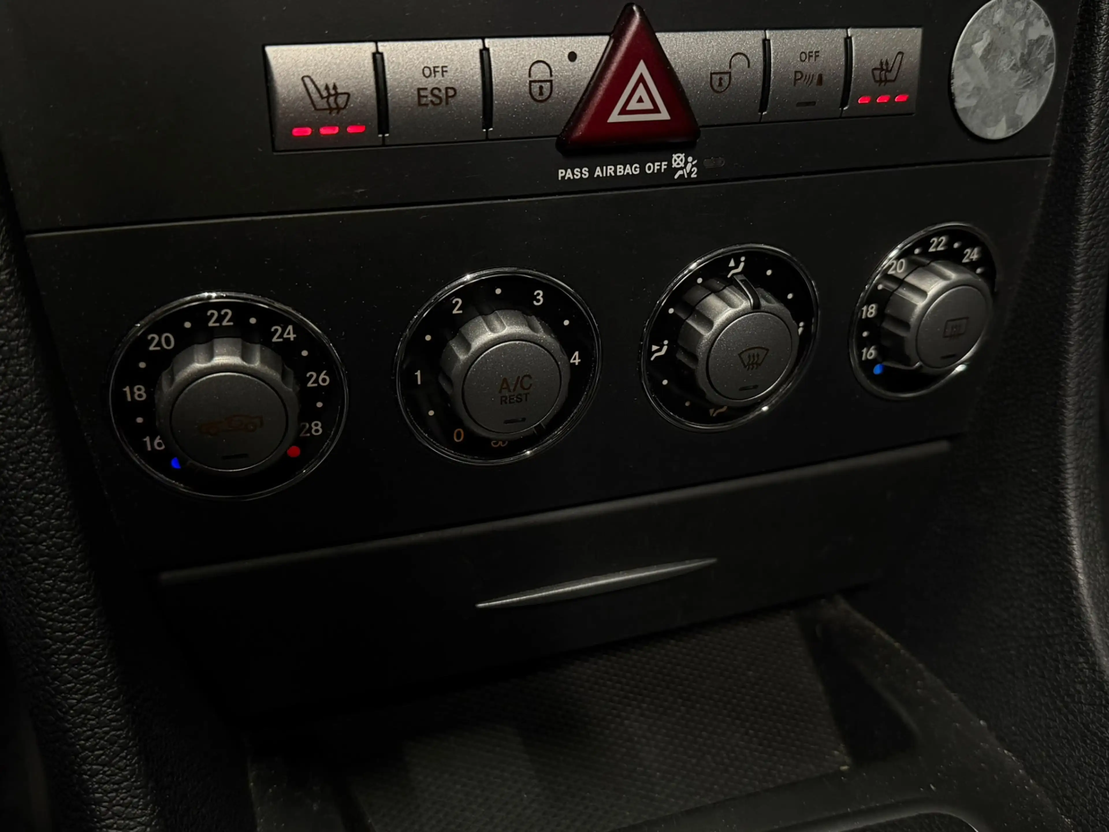 Mercedes-Benz SLK 200 K. Automaat Leder Led — photo 14