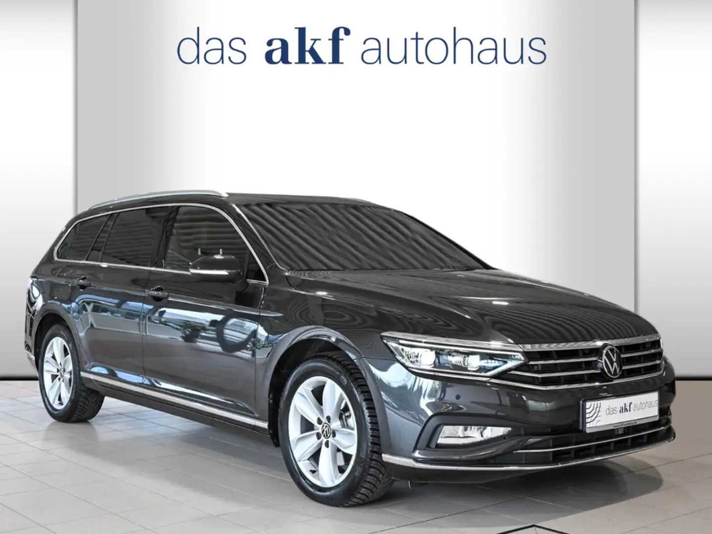 Volkswagen Passat Variant 2.0 TDI DSG Elegance-Navi*AHK*Kamera*ACC*Matrix-LE Grau - 2