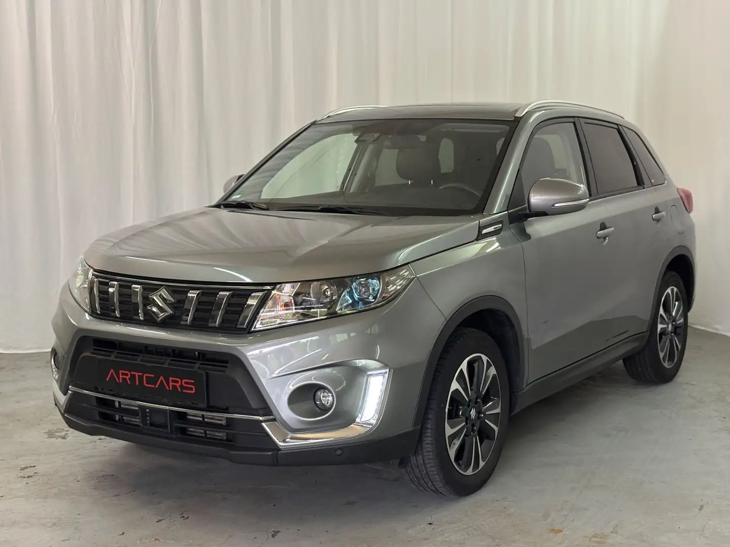 Suzuki Vitara 1.4 BoosterJet Comfort+ 4x4 NAVI LED AHK Gris - 2