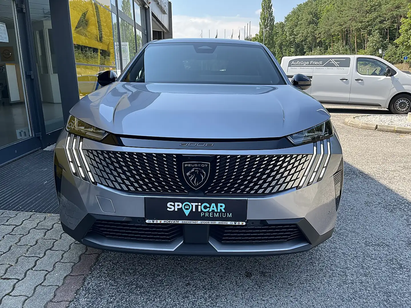 Peugeot 3008 Hybrid 145 E-DCS6 Allure Aut. Grau - 2