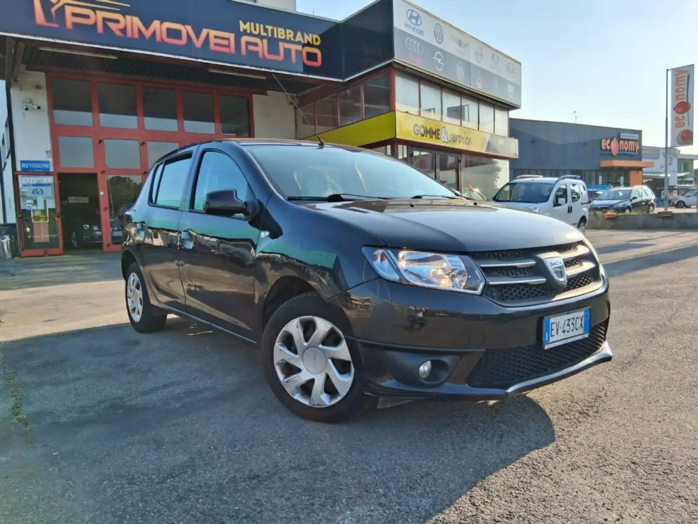 Dacia Sandero 1.2 GPL 75CV Lauréate Nero - 1