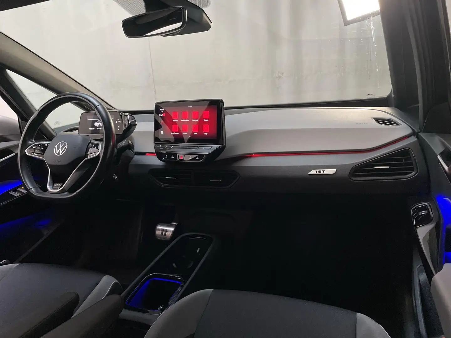 Volkswagen ID.3 First Plus 58 kWh LED Camera Stoelverwarming Navig Grijs - 2