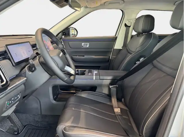 Jaecoo J7 view 5