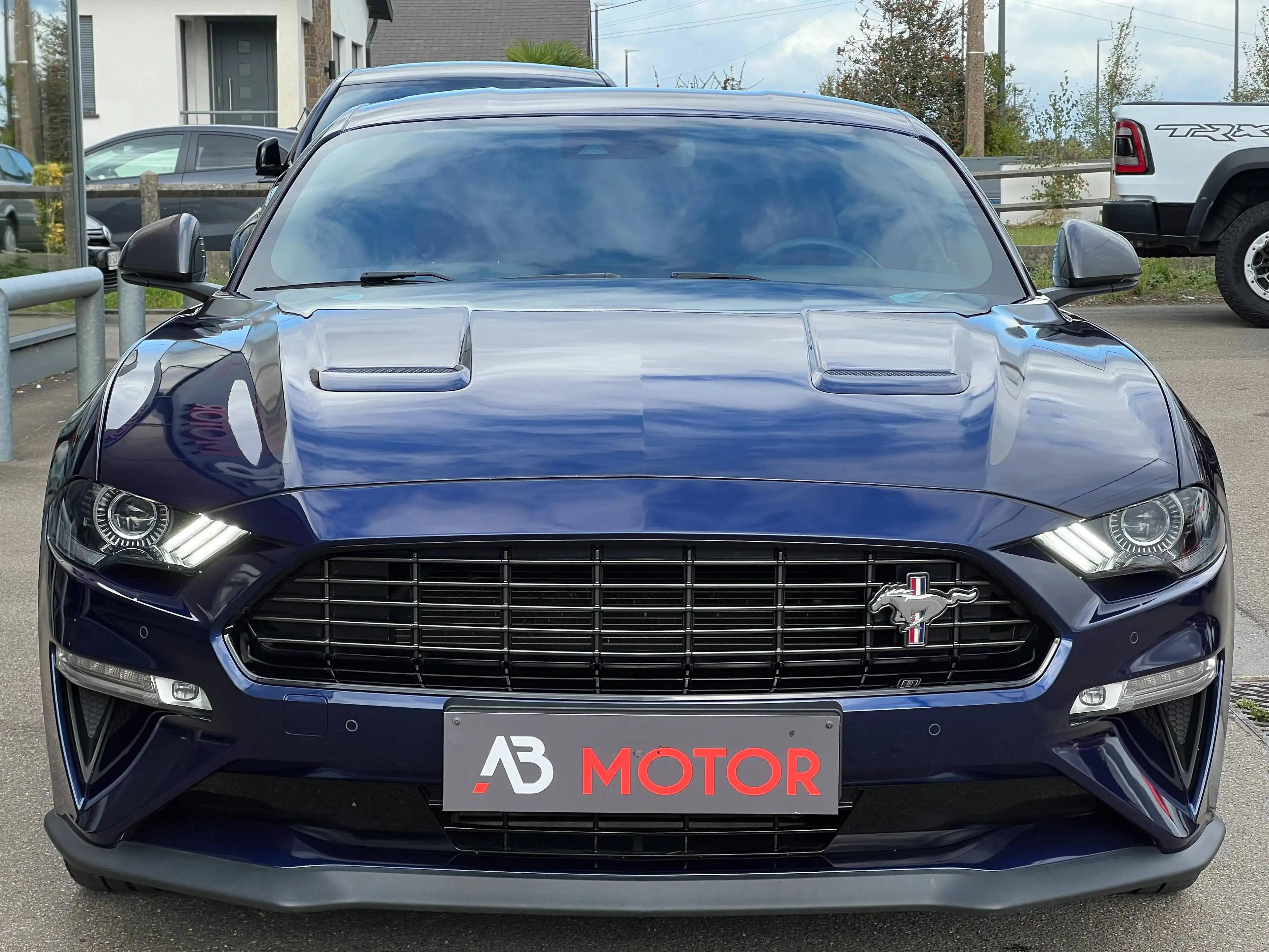 Ford Mustang 2.3EcoBoost Manual FIFTY FIVE  Exhaust Cockpit 1er Proprietaire Full Option — photo 9