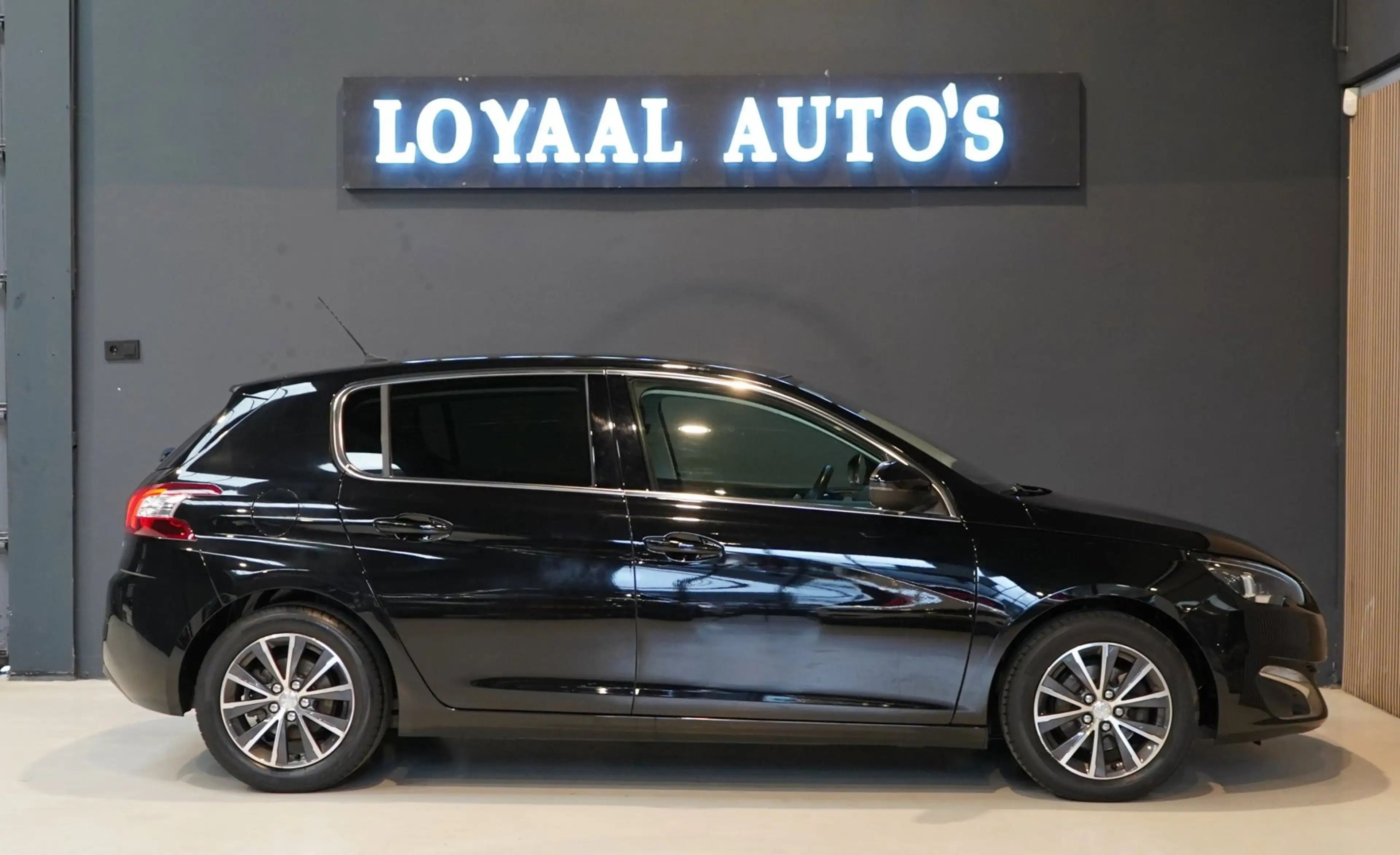 Peugeot 308 1.2 PureTech Allure | SCHUIFDAK | ACHTERUITRIJCA. — photo 8