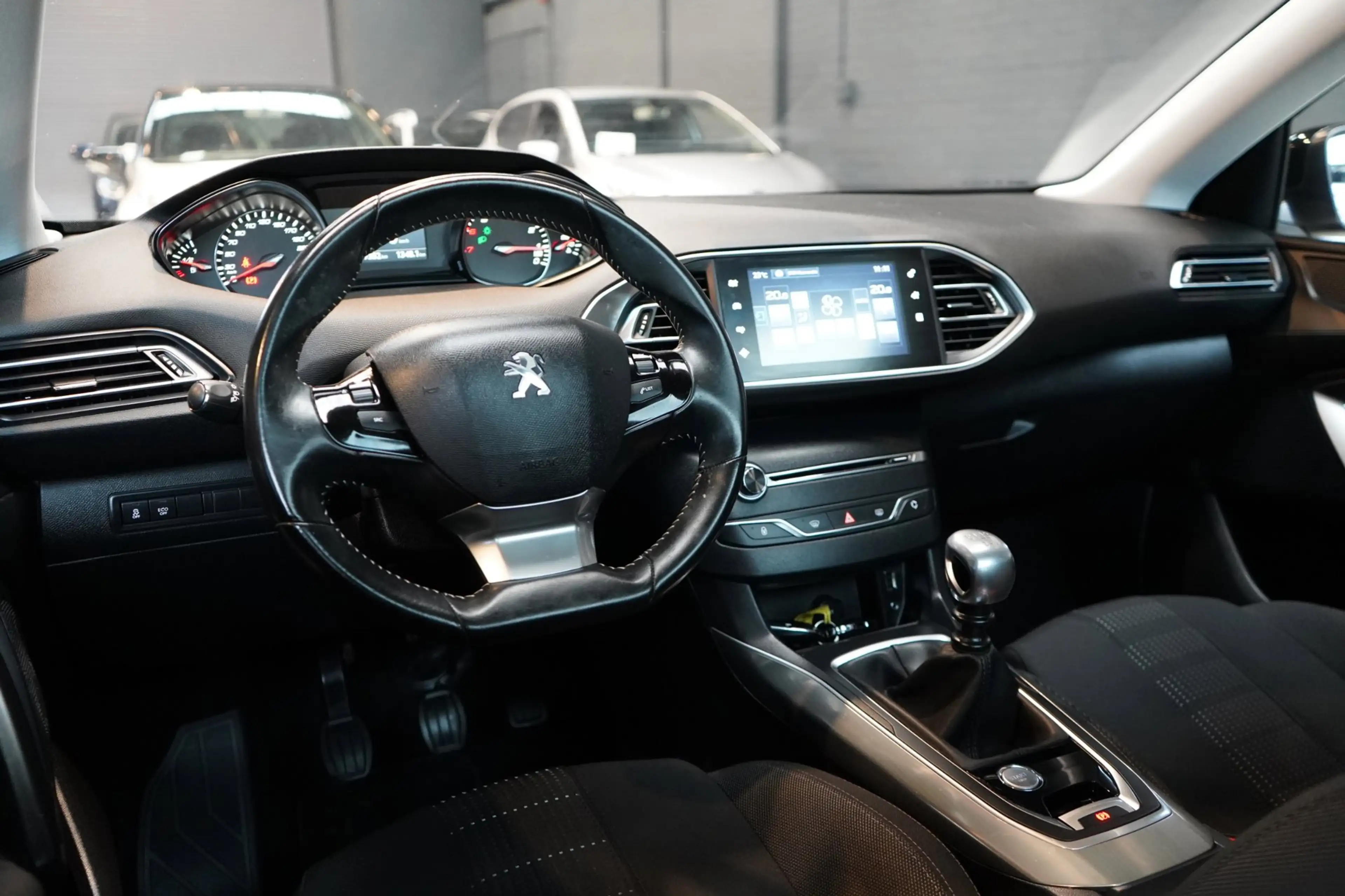 Peugeot 308 1.2 PureTech Allure | SCHUIFDAK | ACHTERUITRIJCA. — photo 17