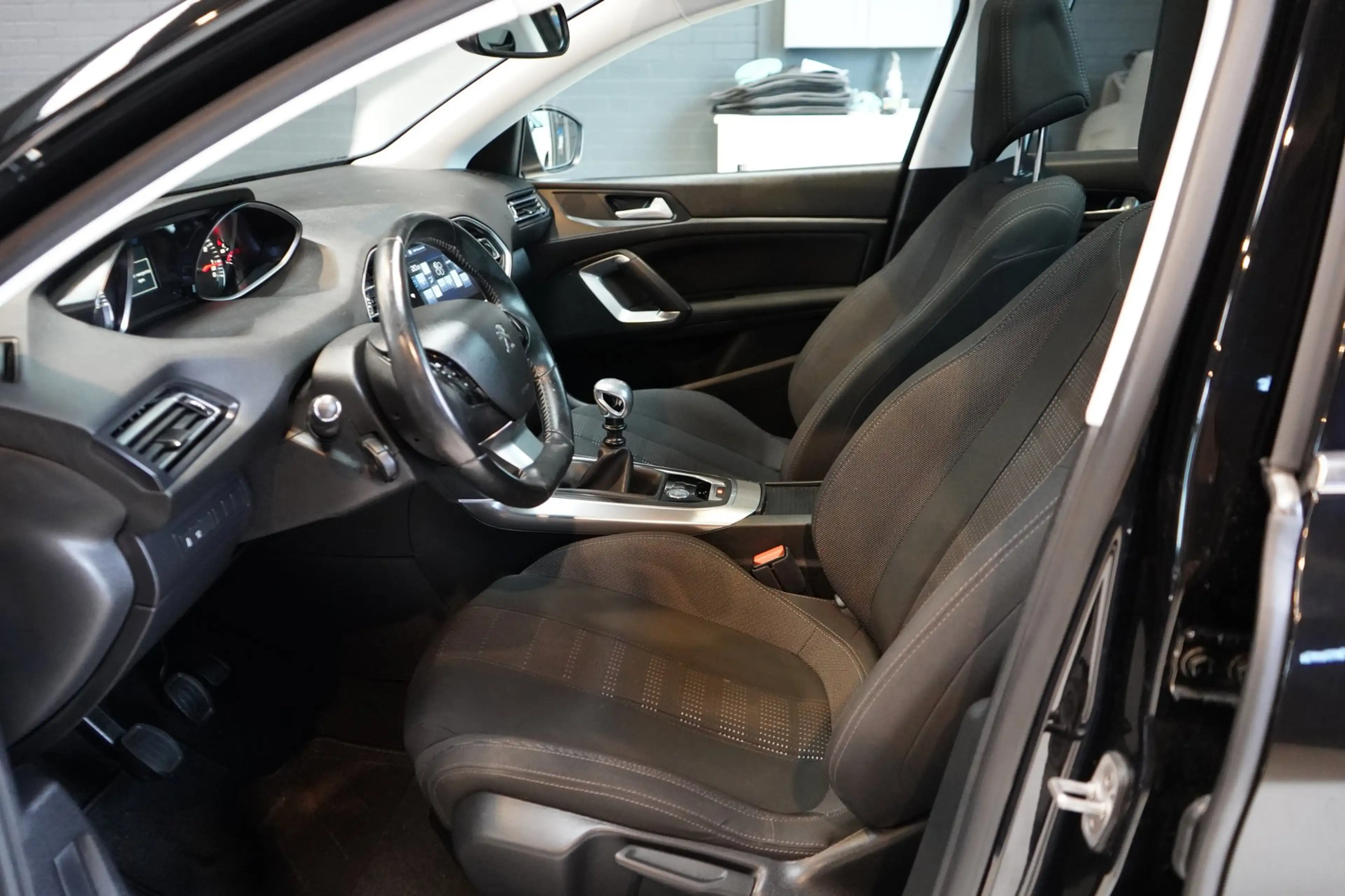 Peugeot 308 1.2 PureTech Allure | SCHUIFDAK | ACHTERUITRIJCA. — photo 18
