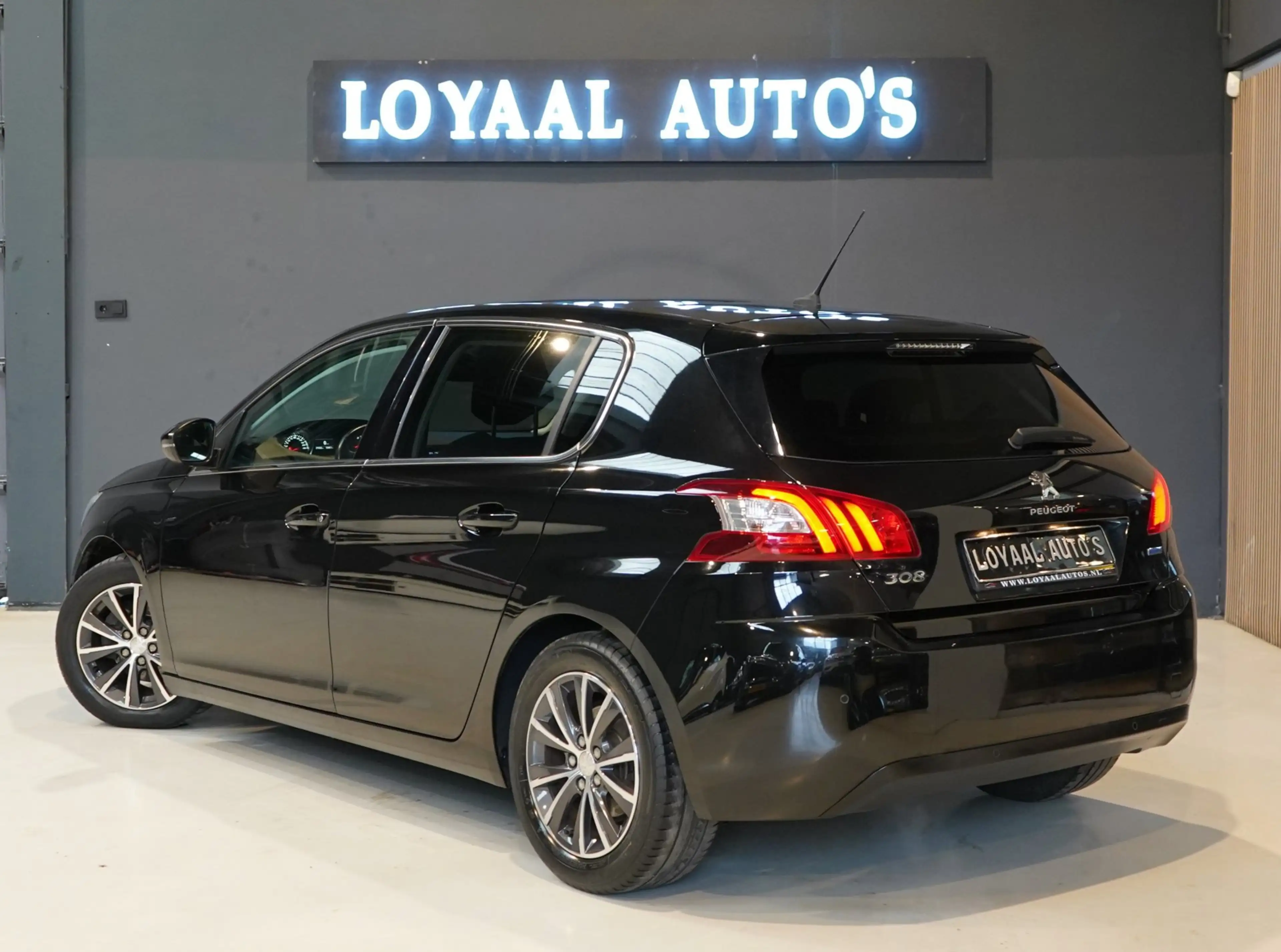 Peugeot 308 1.2 PureTech Allure | SCHUIFDAK | ACHTERUITRIJCA. — photo 5