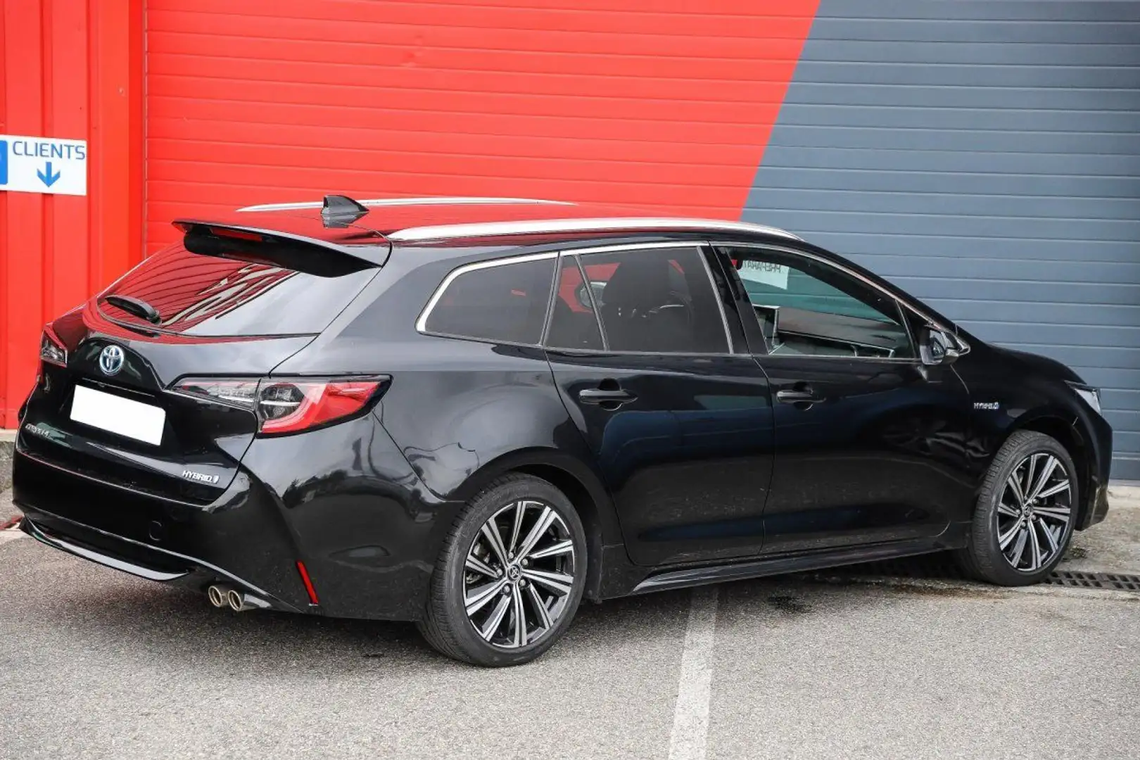 Toyota Corolla TOURING SPORT 2.0 Hybride 184 CVT Design Czarny - 2