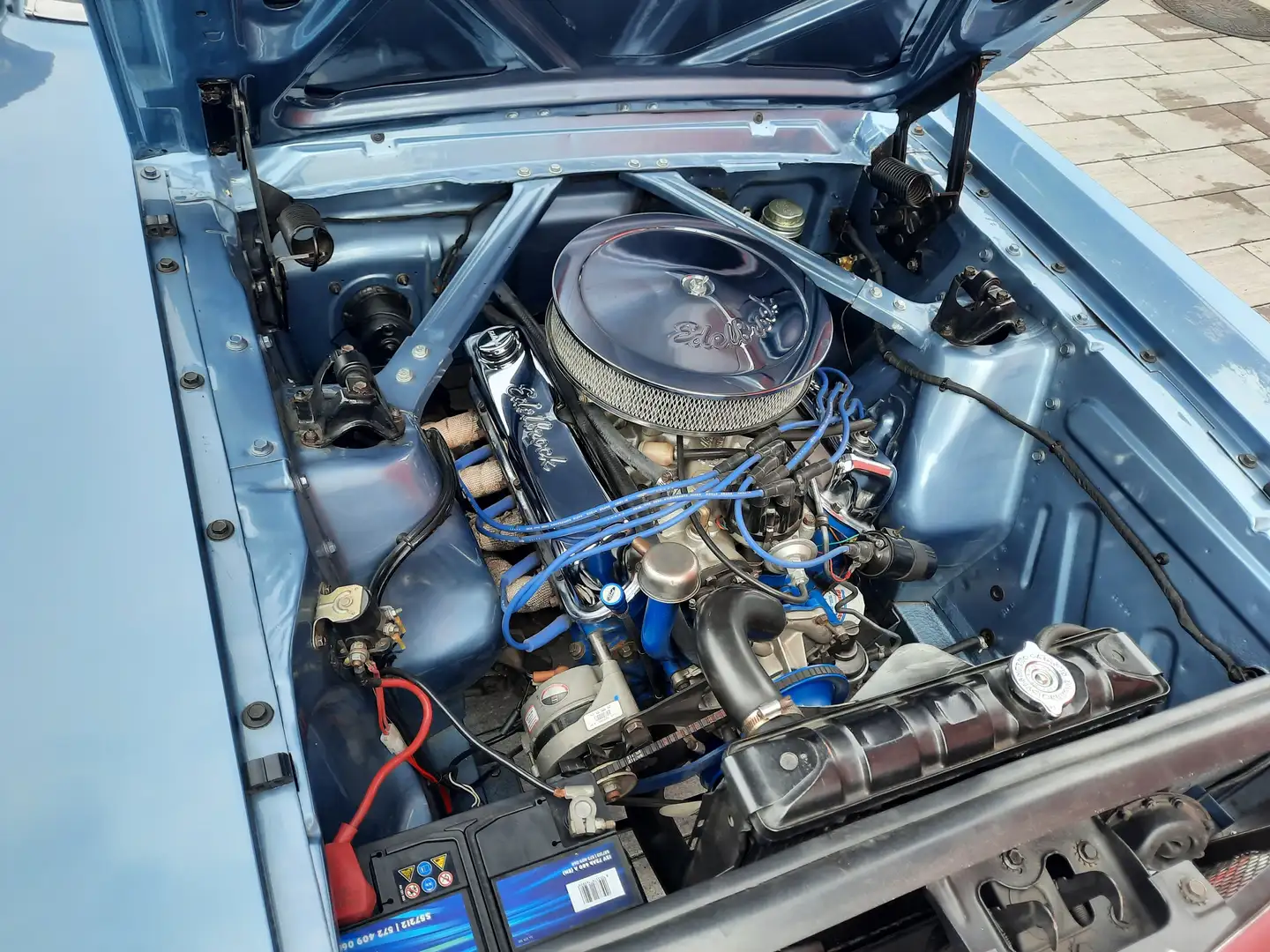 Oldtimer Ford Mustang V8 Kék - 2
