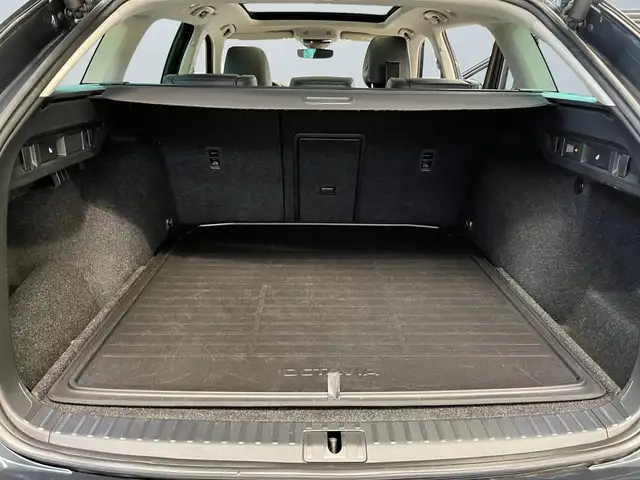 Skoda Octavia view 16