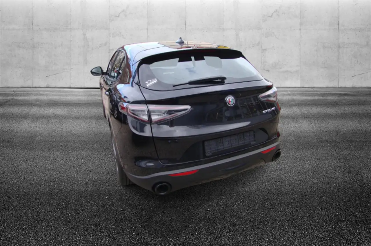 Alfa Romeo Stelvio 2024