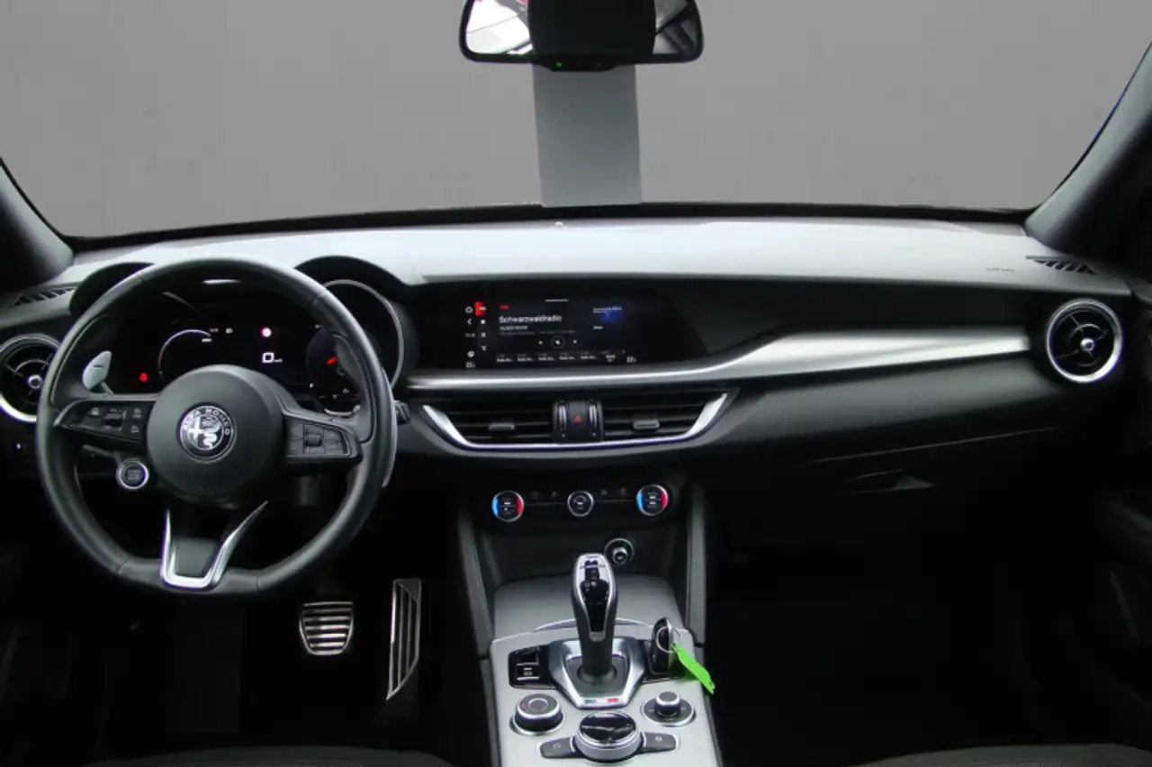 Alfa Romeo Stelvio 2024