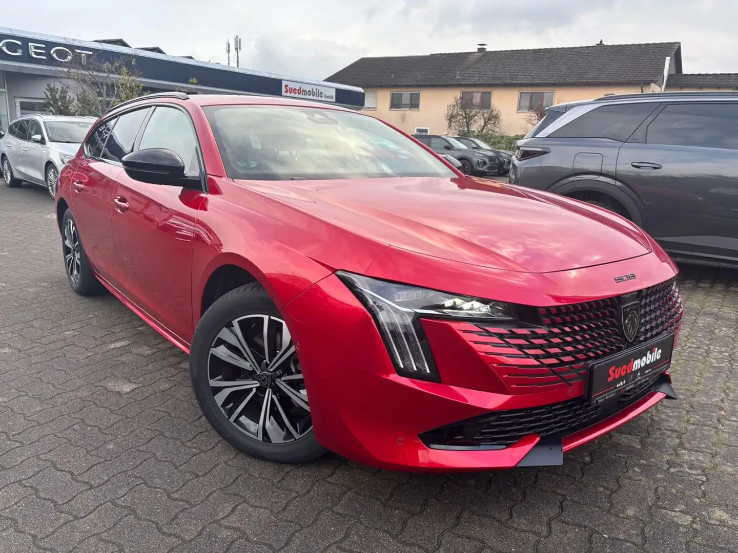 Peugeot 508 SW BlueHDi 130 EAT8 Allure Rot - 1