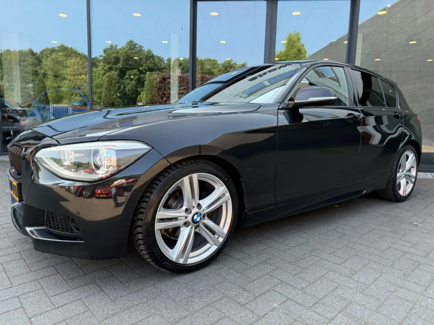 BMW 116 116i M-Sport,Xenon,Clima,Stoelverw,Navi,PDC, Nero - 2
