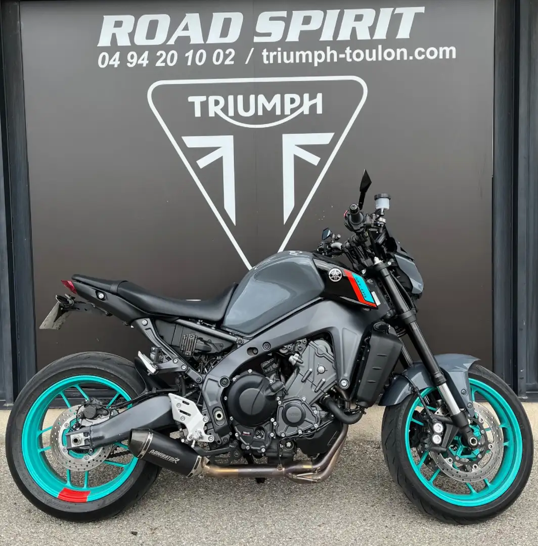 Yamaha MT-09 Gris - 1