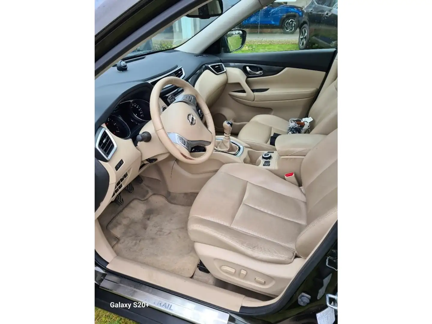 Nissan X-Trail Zwart - 2