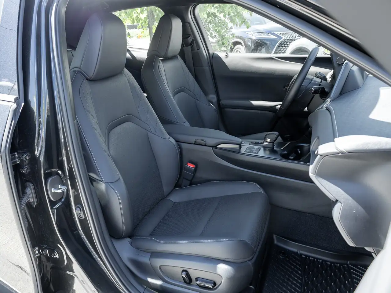 Lexus UX fotografie Lexus UX