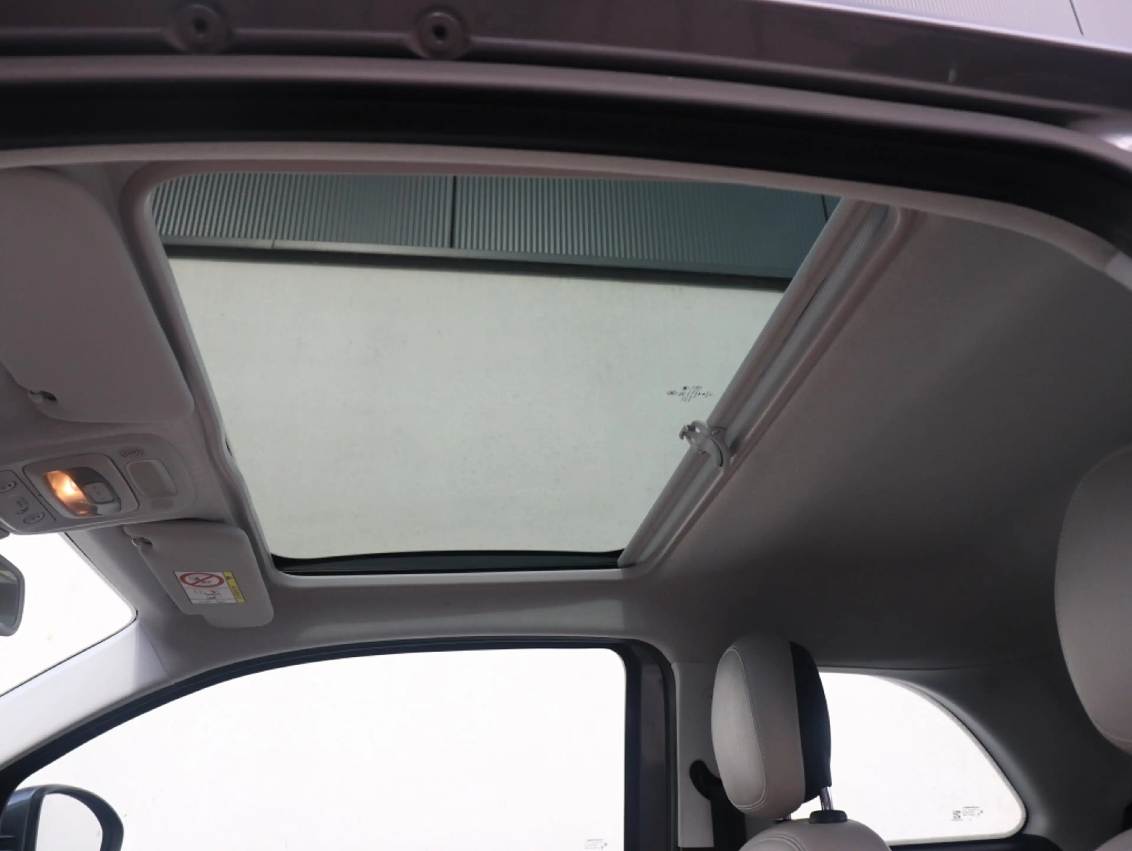 Fiat 500e La Prima 42 kWh | Pano | Navi | Camera | Carplay | — photo 8