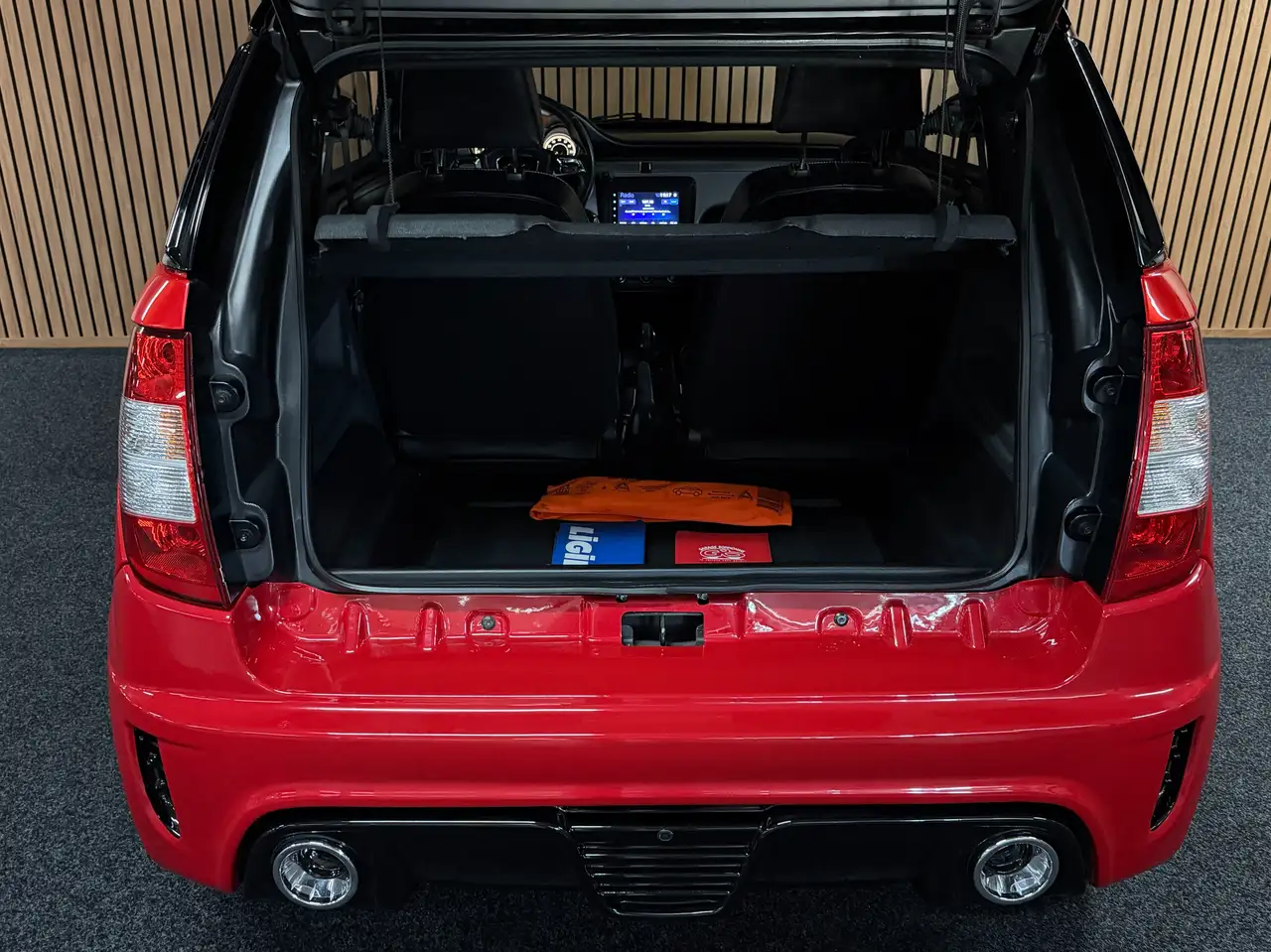 Ligier JS 50 Sport Rot Facelift / Apple Carplay / DAB + / RFK 31