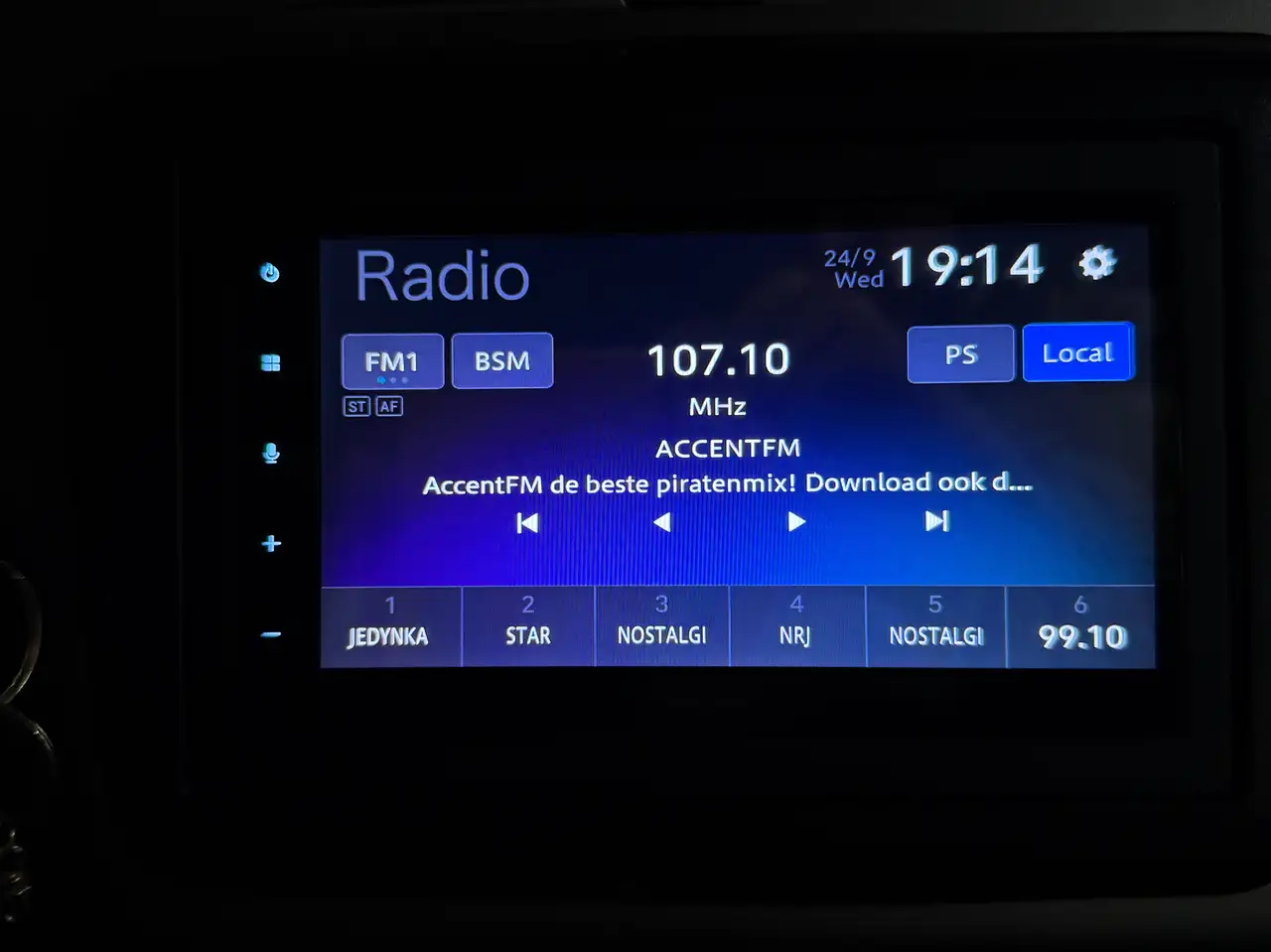Ligier JS 50 Sport Rot Facelift / Apple Carplay / DAB + / RFK 21