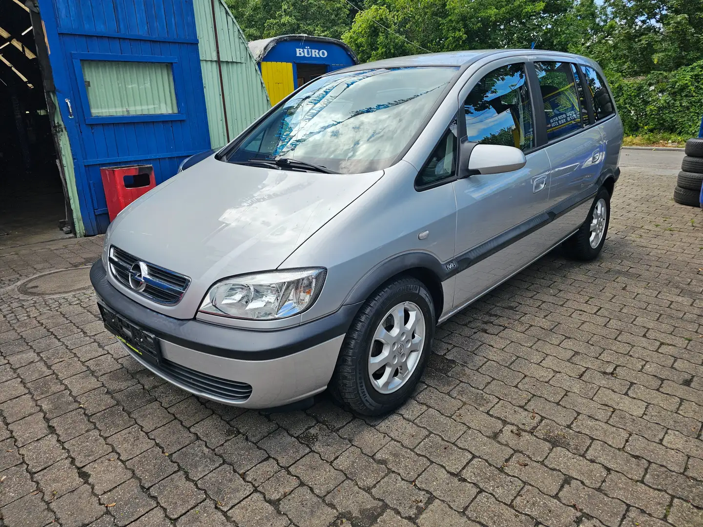 Opel Zafira 7-Sitzer Tüv Neu 06.2027  BENZIN/ERDGAS CNG Grau - 1