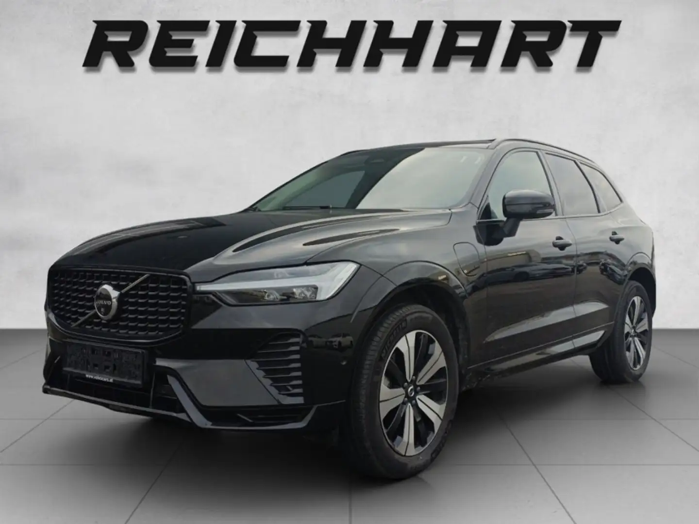 Volvo XC60 Plus, T6 AWD Plug-in Hybrid, Elektrisch/Benzin, Dark Schwarz - 1