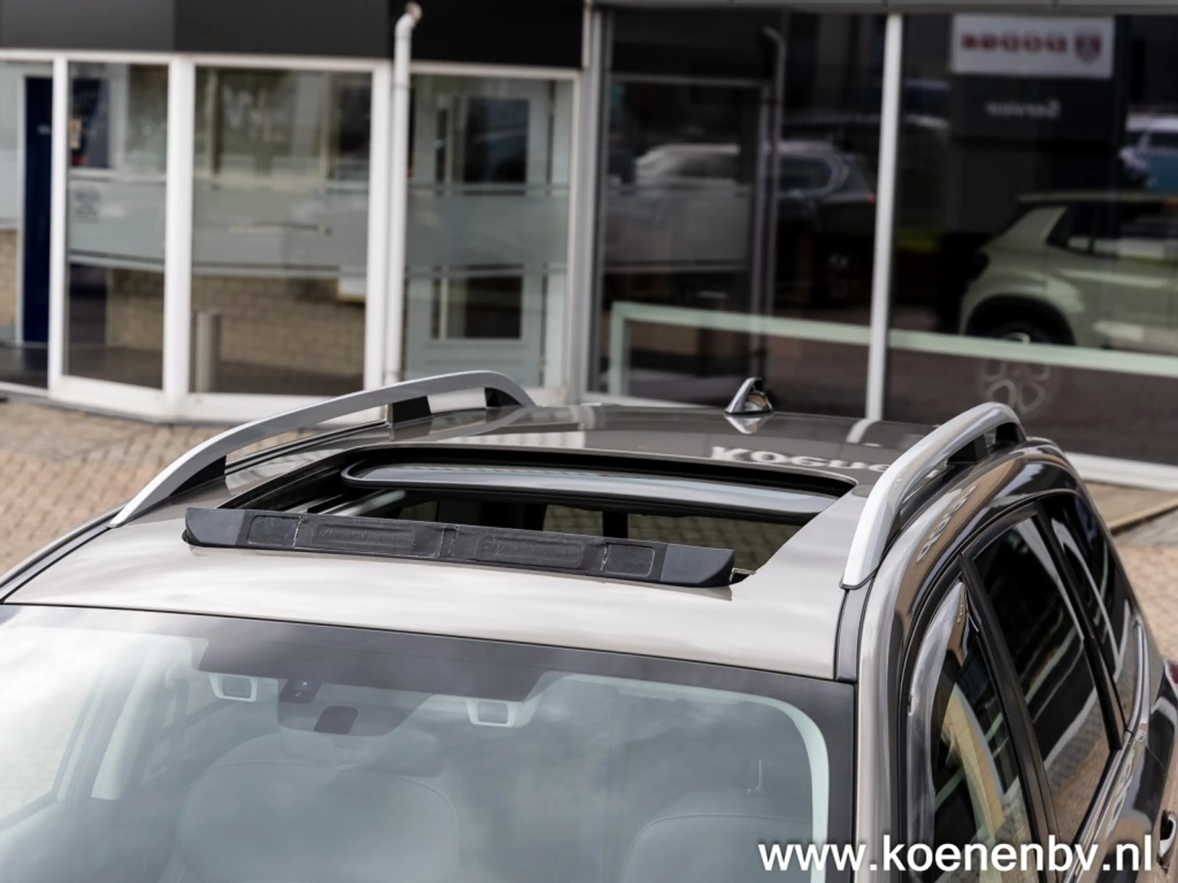 Subaru Forester 2.0 PREMIUM 4x4 AUT. PANO / CLIMA / LEER / TREKHAA — photo 11