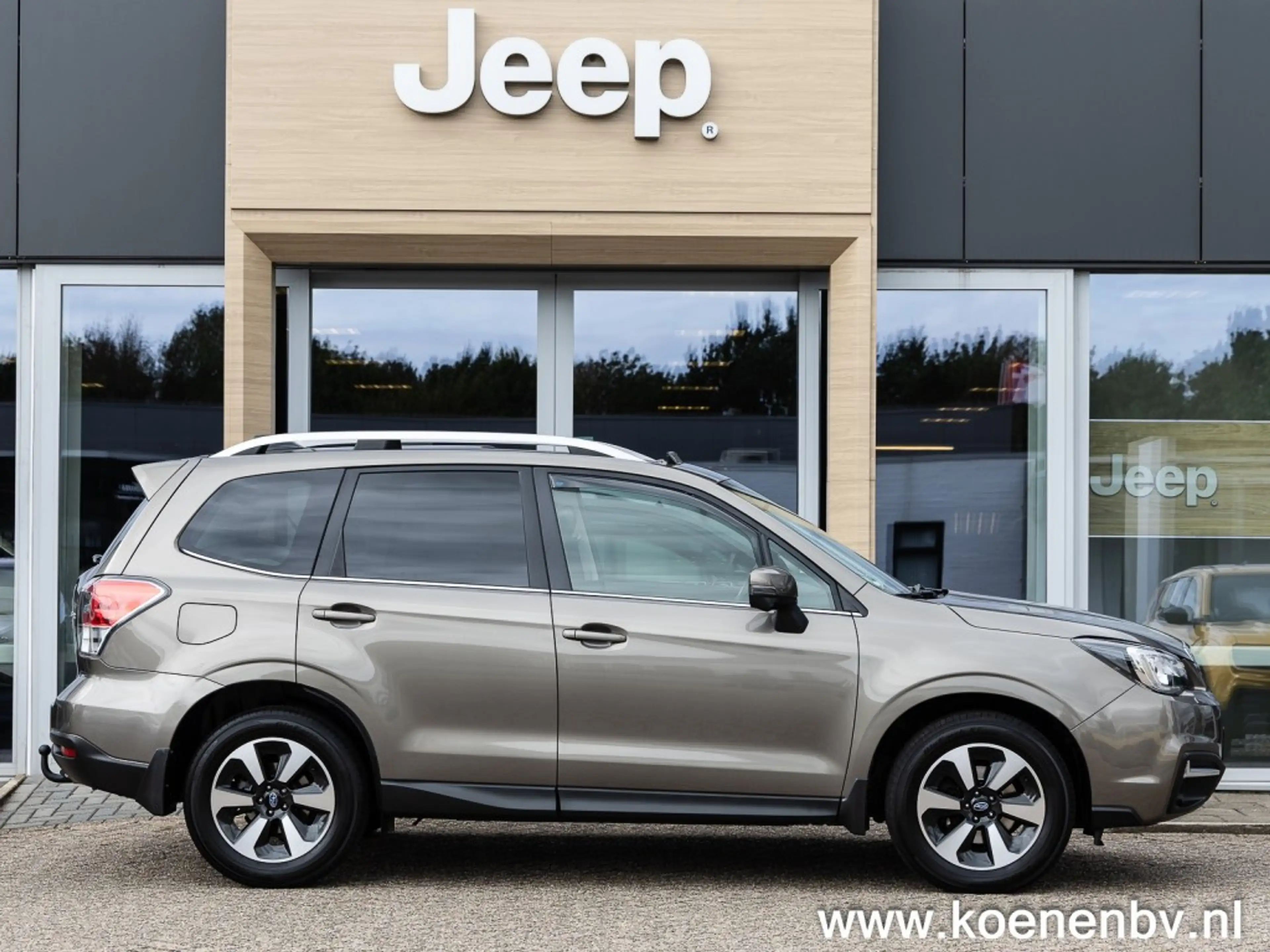 Subaru Forester 2.0 PREMIUM 4x4 AUT. PANO / CLIMA / LEER / TREKHAA — photo 7
