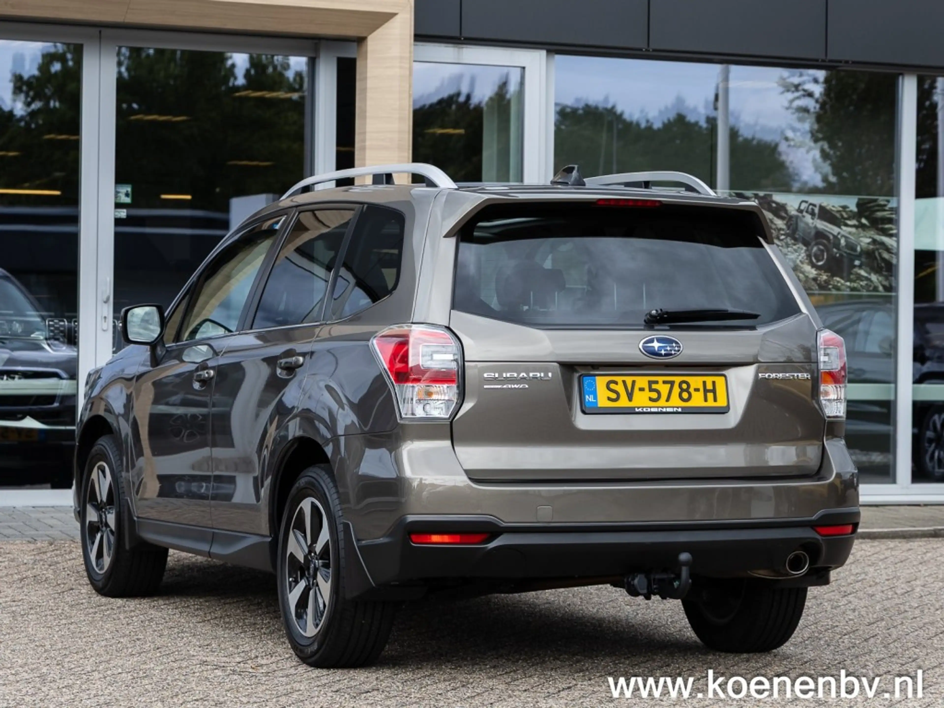 Subaru Forester 2.0 PREMIUM 4x4 AUT. PANO / CLIMA / LEER / TREKHAA — photo 10