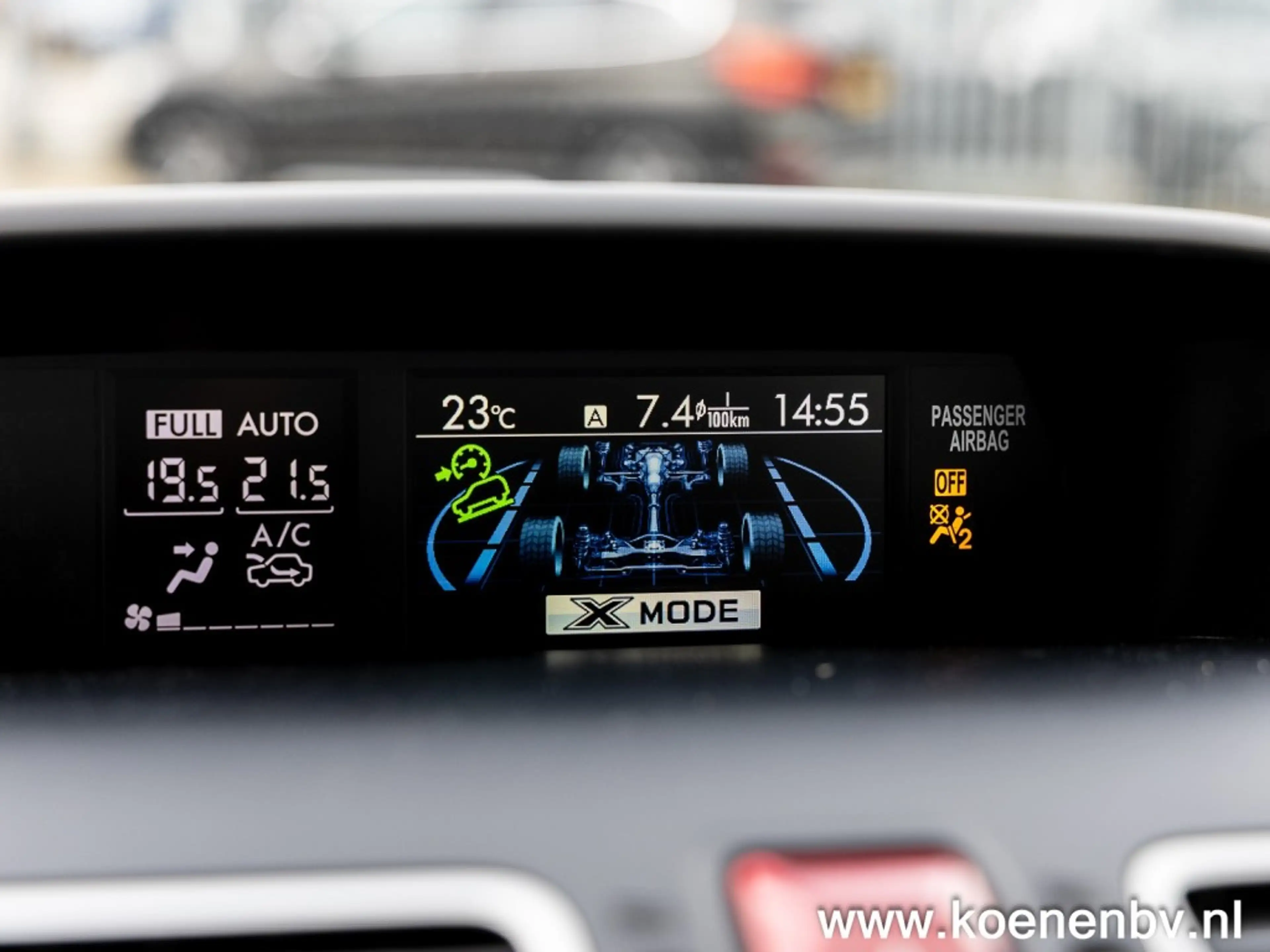 Subaru Forester 2.0 PREMIUM 4x4 AUT. PANO / CLIMA / LEER / TREKHAA — photo 37