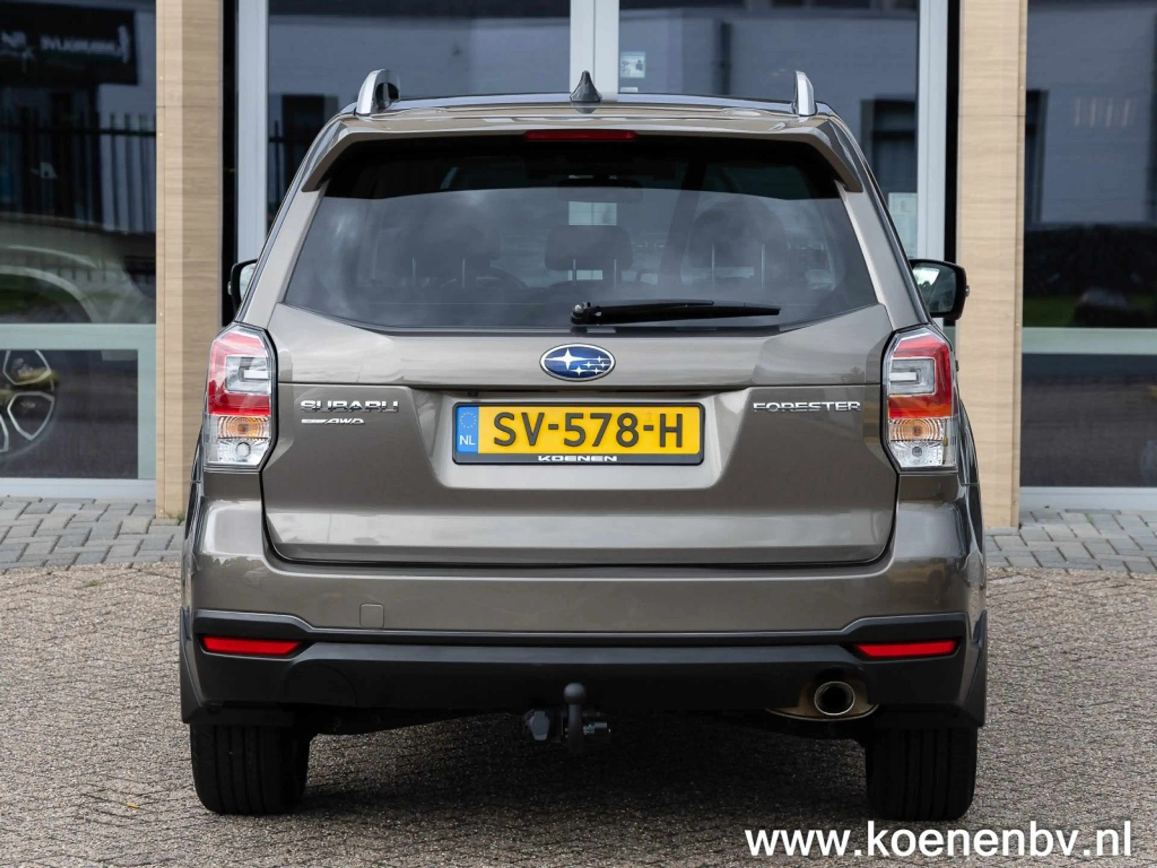 Subaru Forester 2.0 PREMIUM 4x4 AUT. PANO / CLIMA / LEER / TREKHAA — photo 9