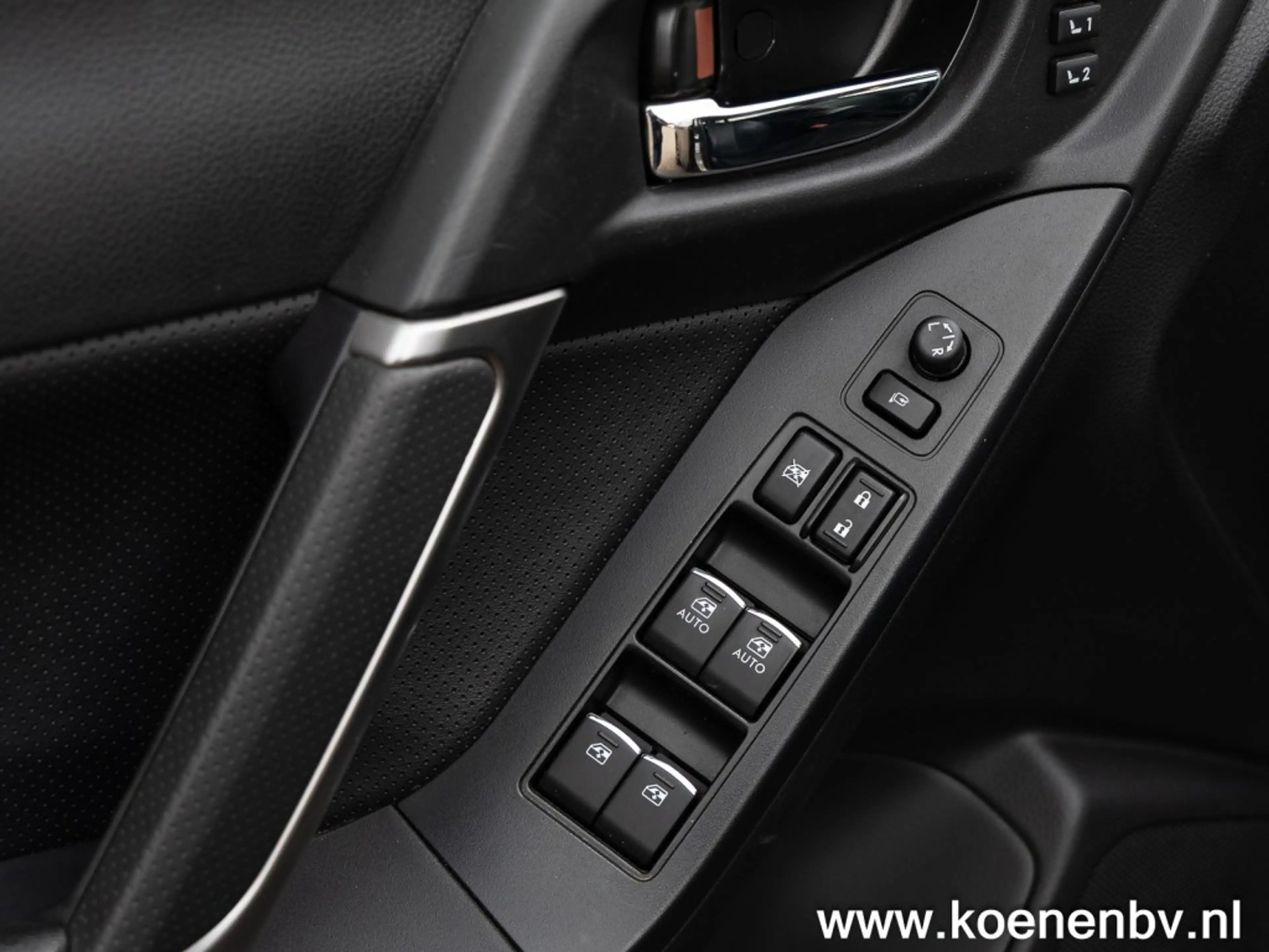Subaru Forester 2.0 PREMIUM 4x4 AUT. PANO / CLIMA / LEER / TREKHAA — photo 42