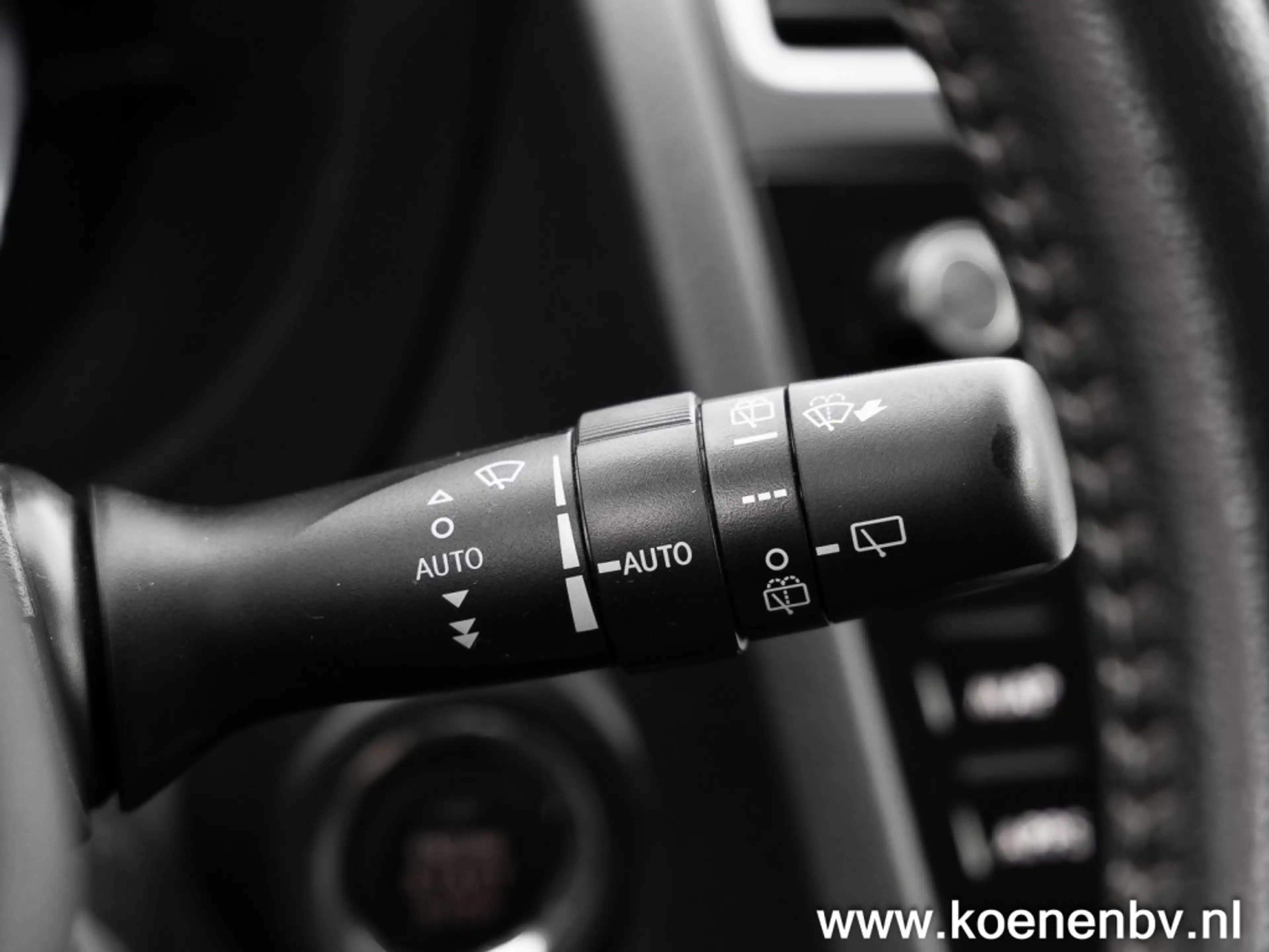 Subaru Forester 2.0 PREMIUM 4x4 AUT. PANO / CLIMA / LEER / TREKHAA — photo 27
