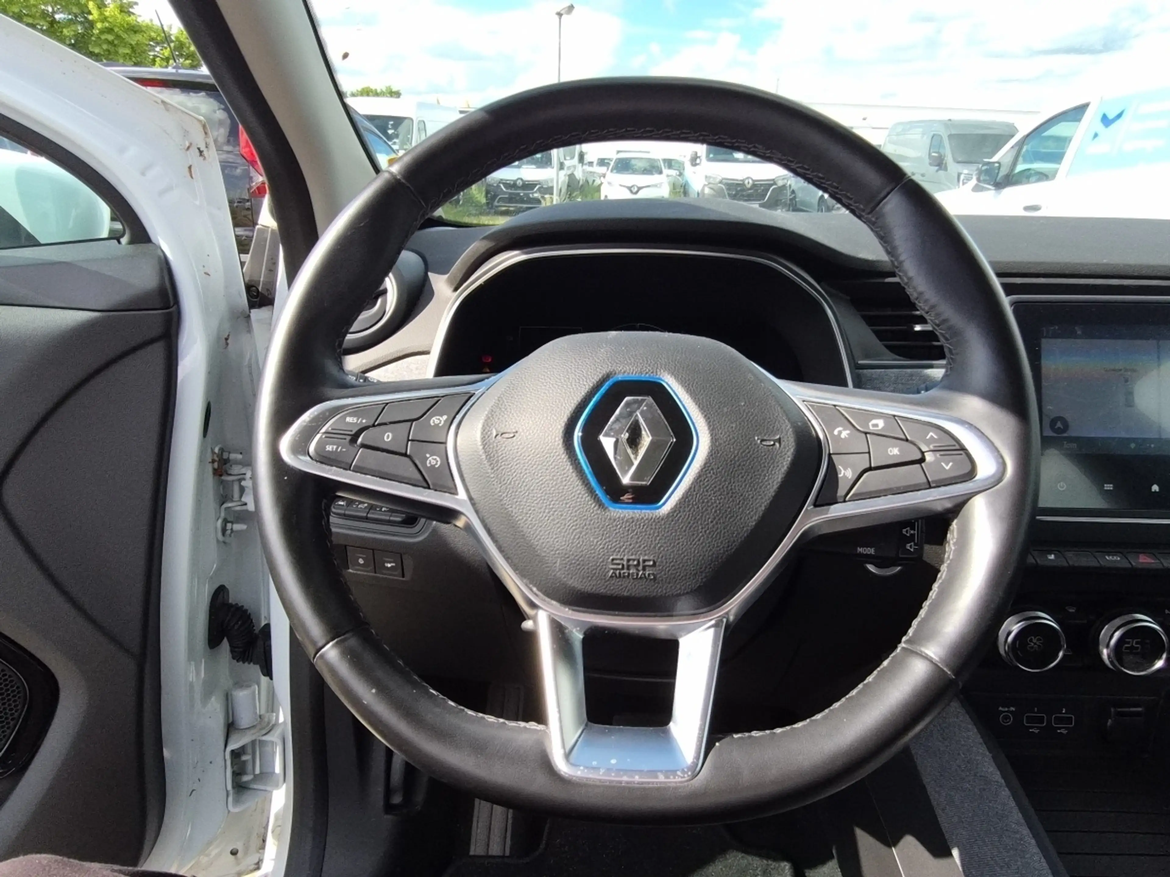 Renault ZOE R110 Experience R110/Z.E. 50 — photo 10