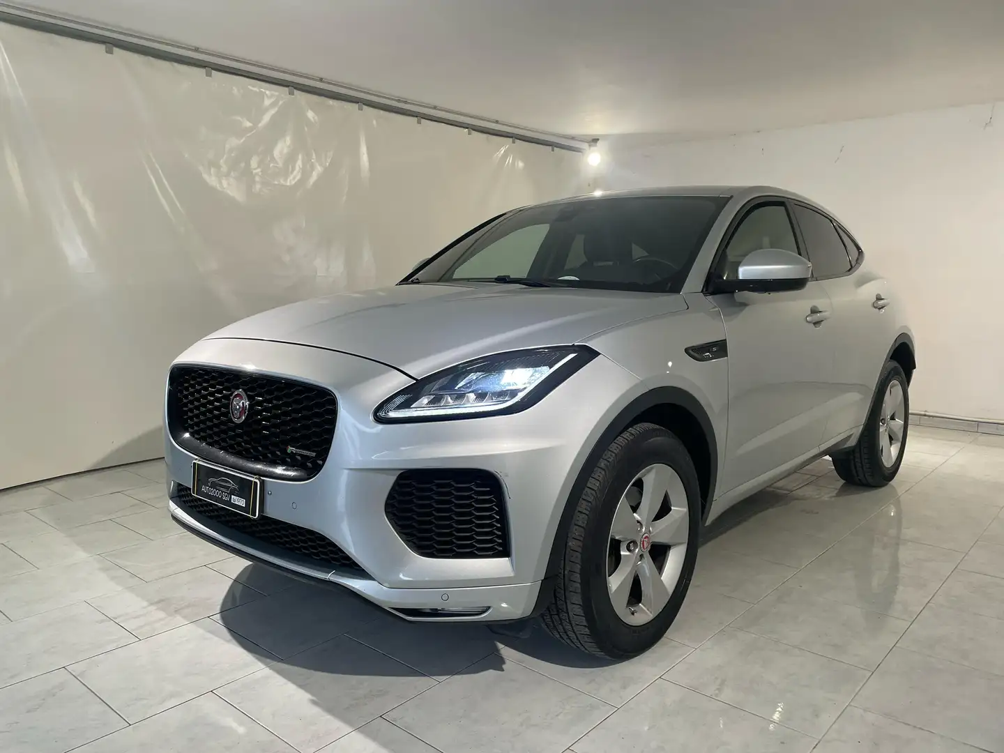 Jaguar E-Pace 2.0d i4 R-Dynamic HSE awd 150cv auto my19 Grijs - 2
