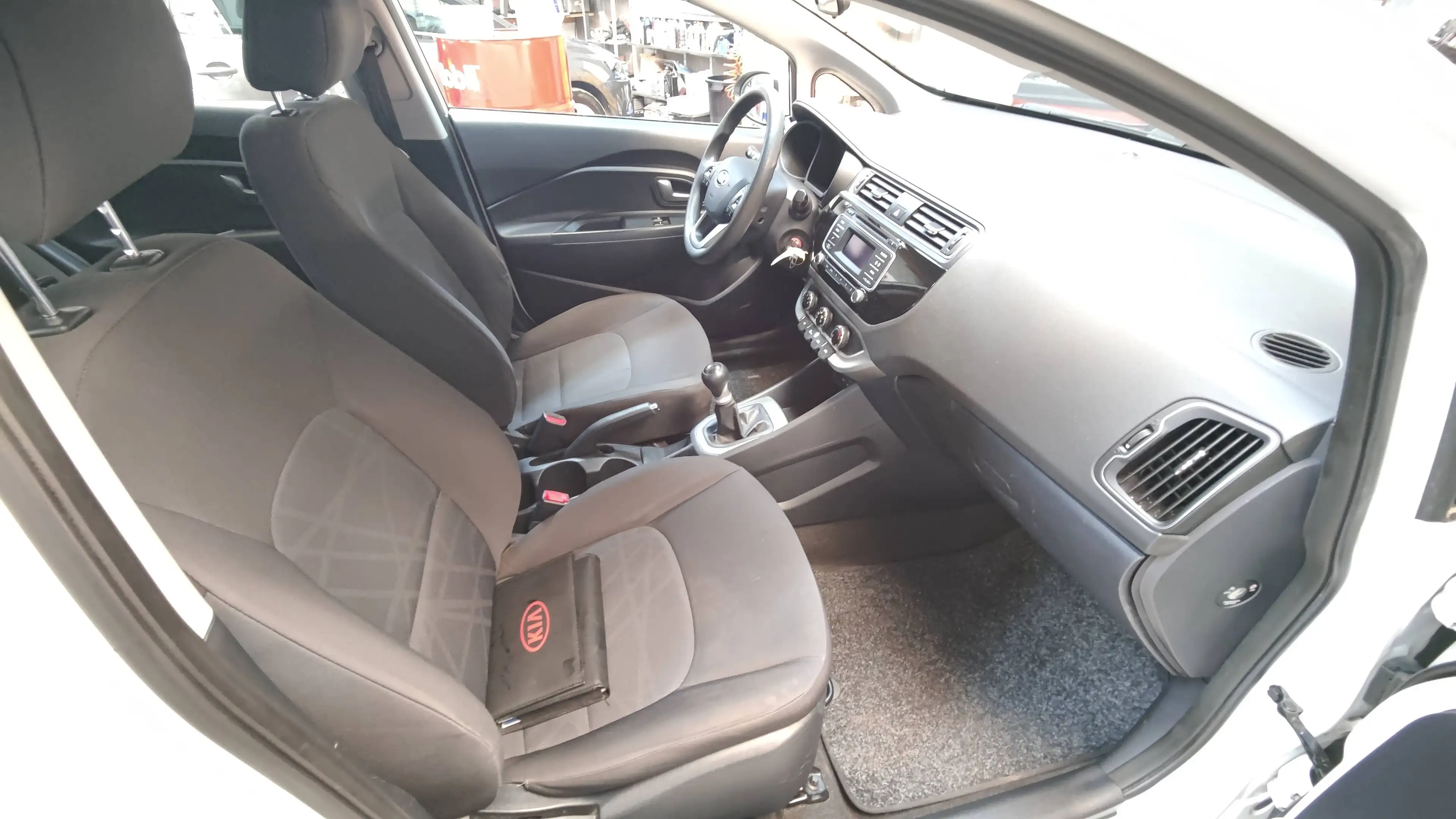 Kia Rio Rio 1.2i ess. 5P, Airco, volant Multi, Bel état, A VOIR!! — photo 22