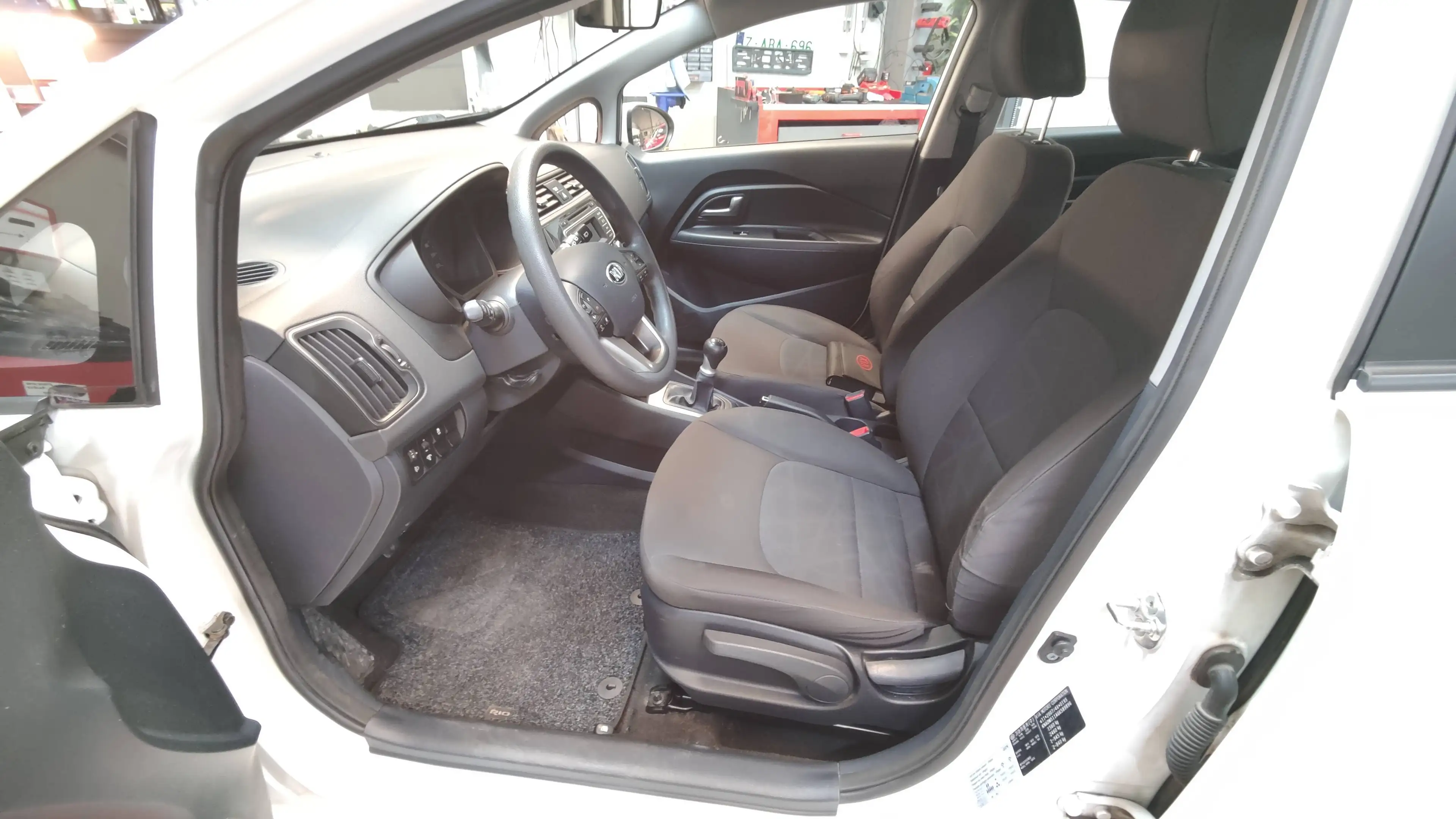 Kia Rio Rio 1.2i ess. 5P, Airco, volant Multi, Bel état, A VOIR!! — photo 12