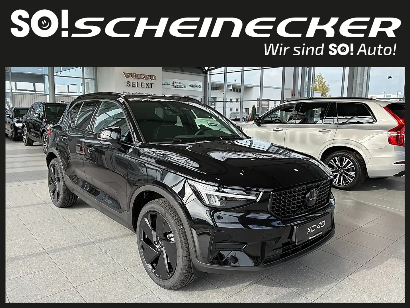 Volvo XC40 B3 Plus Dark Aut. Schwarz - 1