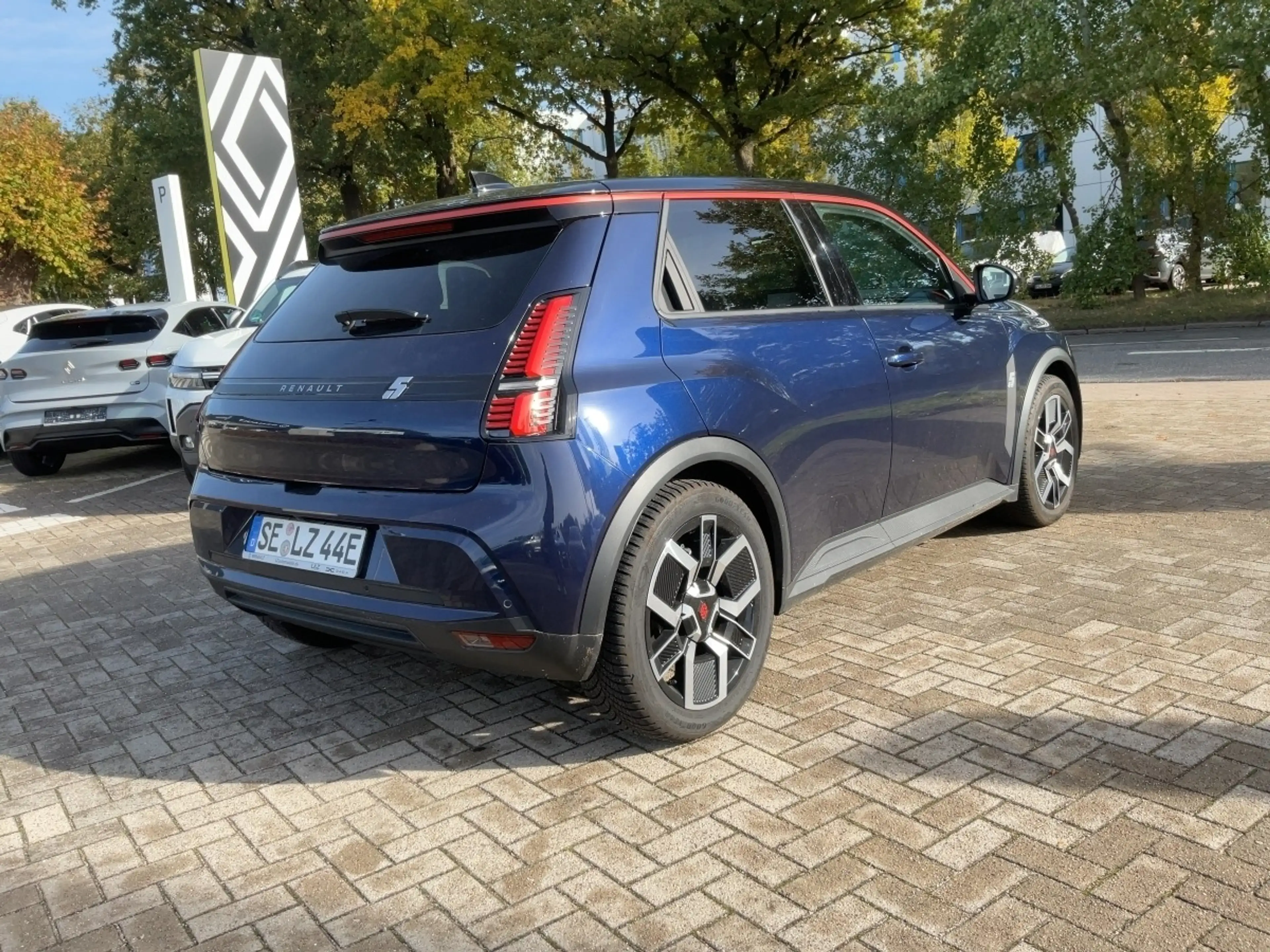 Renault R 5 E-Tech elektrisch Techno 150 Comfort Range — photo 4