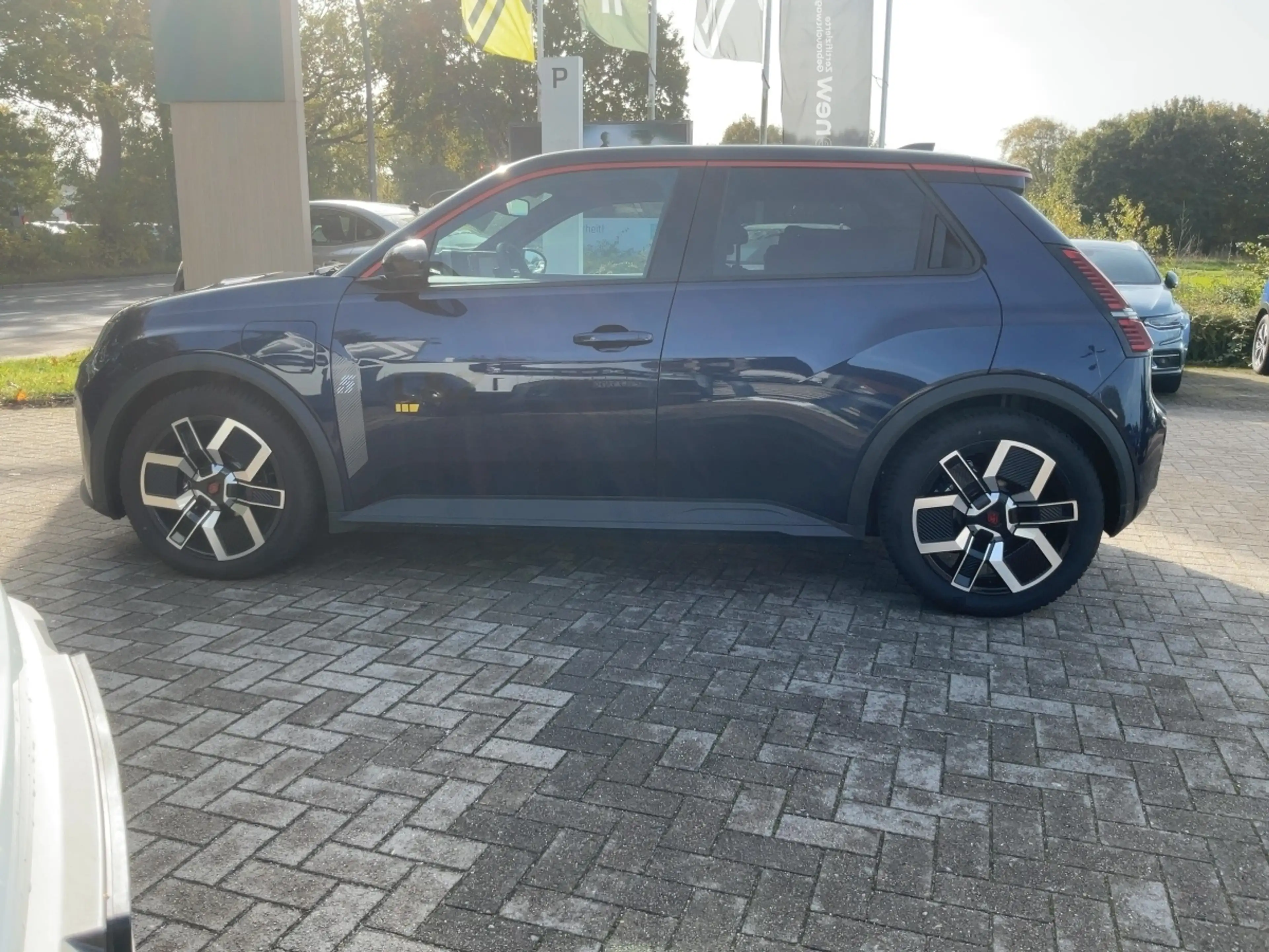 Renault R 5 E-Tech elektrisch Techno 150 Comfort Range — photo 2