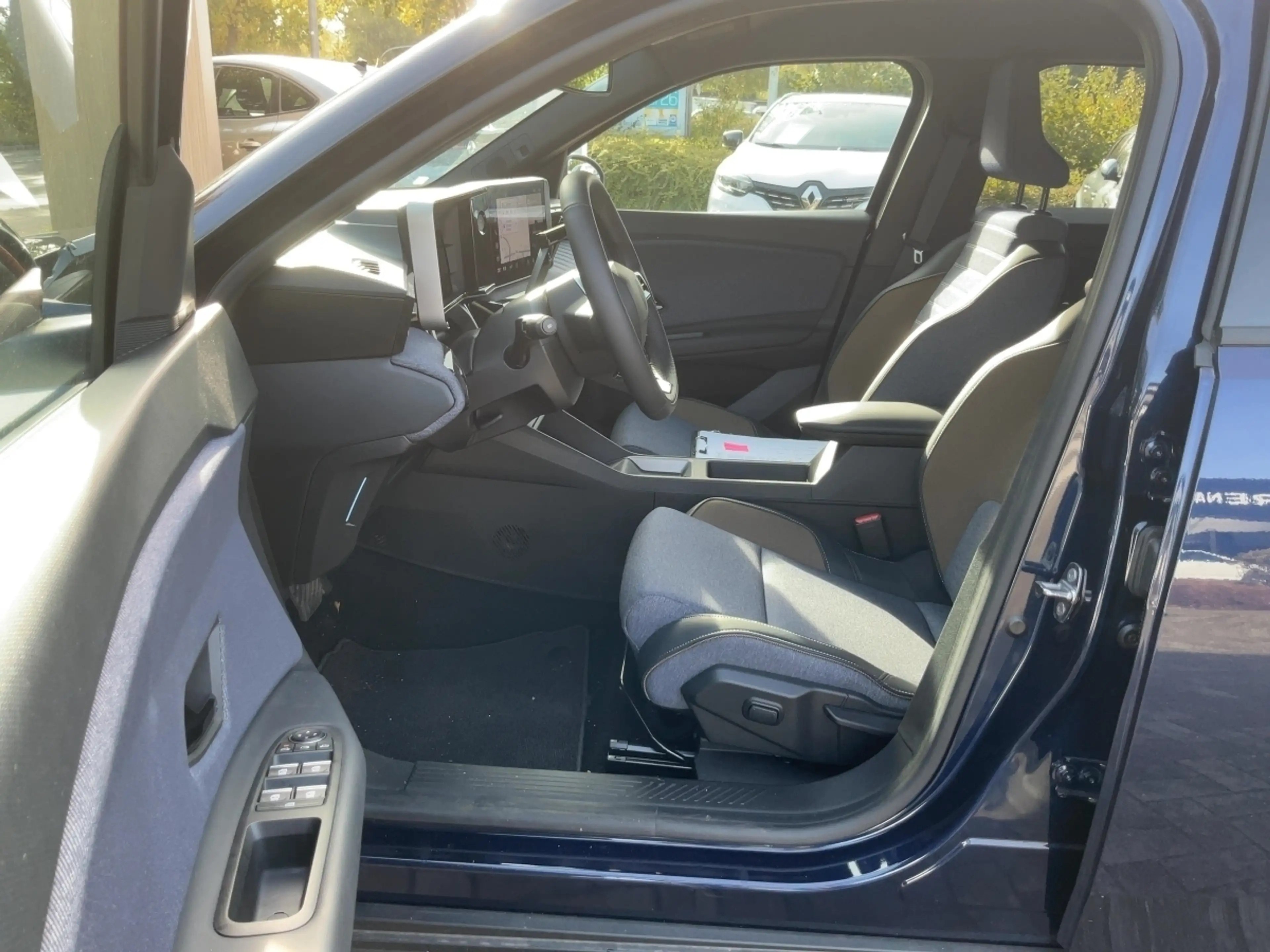 Renault R 5 E-Tech elektrisch Techno 150 Comfort Range — photo 8