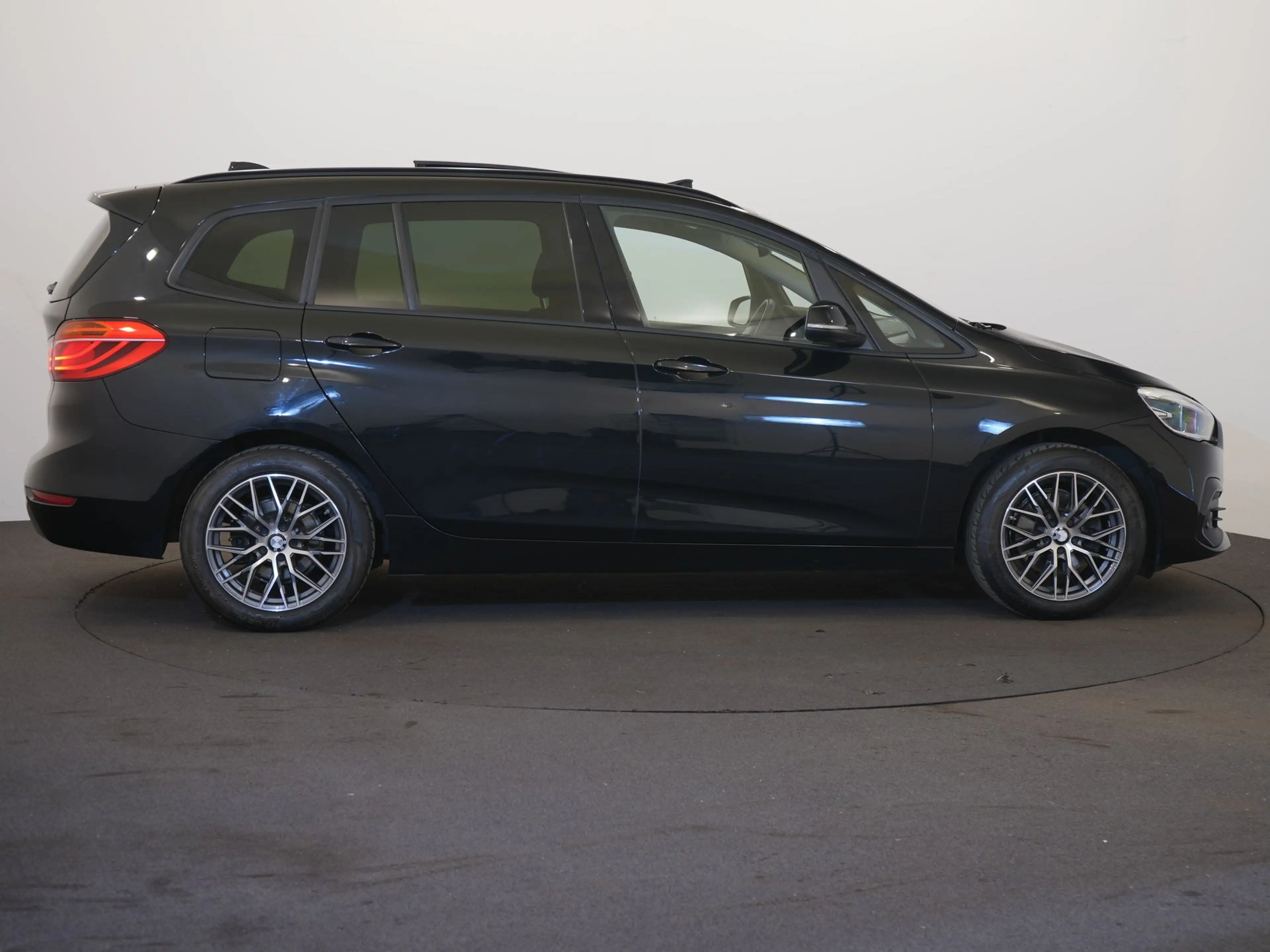 BMW 218 Advanced 218i Steptronic|7pl.|Pano|Navi|Cam — photo 5