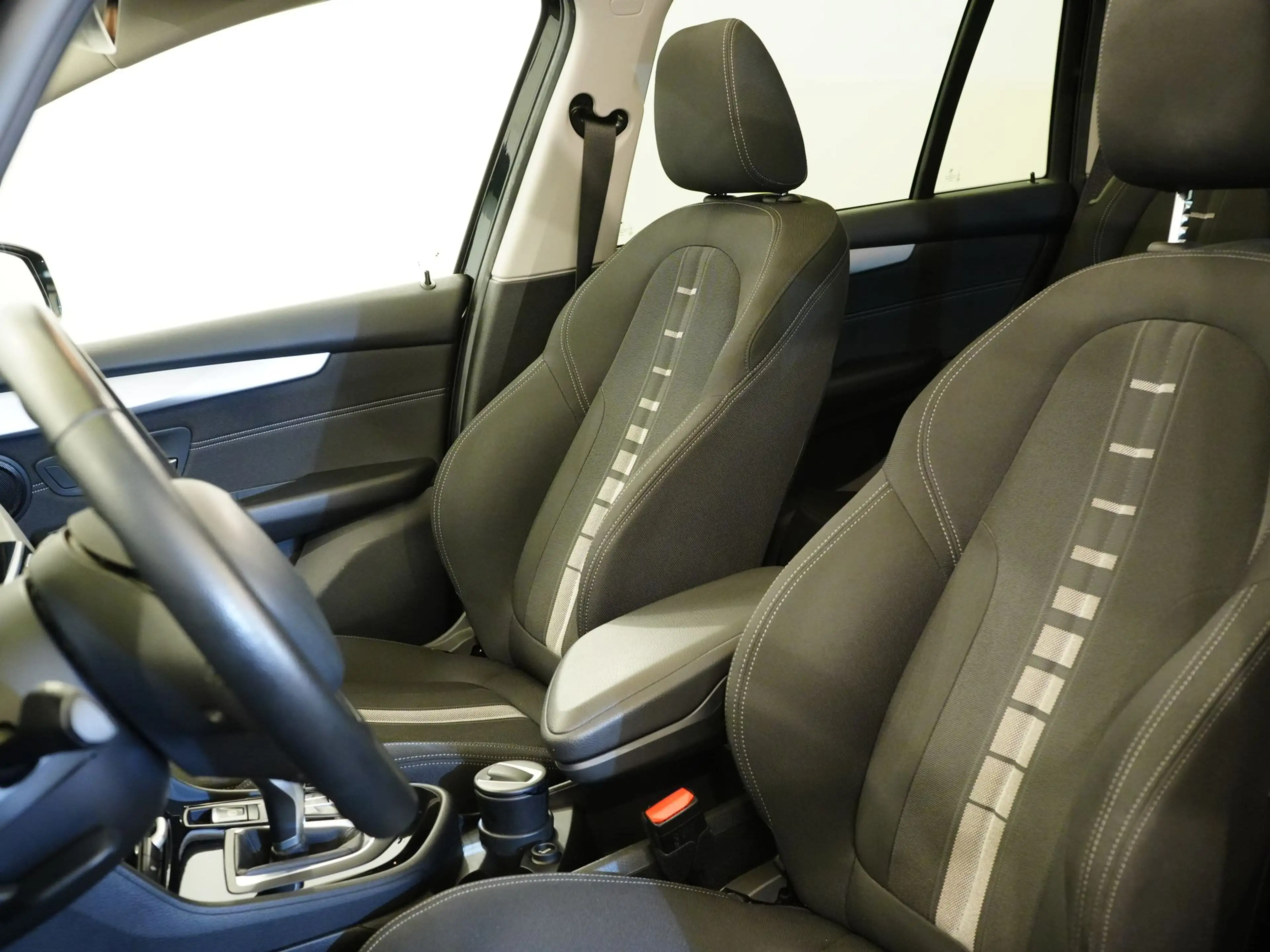 BMW 218 Advanced 218i Steptronic|7pl.|Pano|Navi|Cam — photo 10