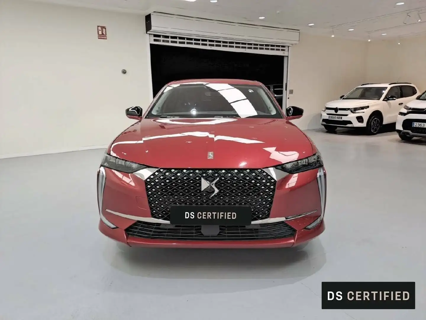 DS Automobiles DS 4 BlueHDi Opera Aut. 130 Rouge - 2
