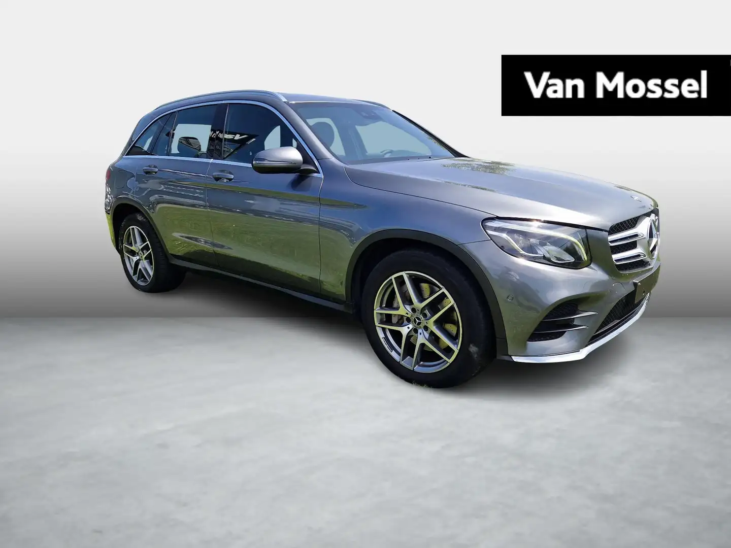 Mercedes-Benz GLC 220 220d + AMG LINE + LED + PARKEERSENSOREN + 1y USED Grijs - 1