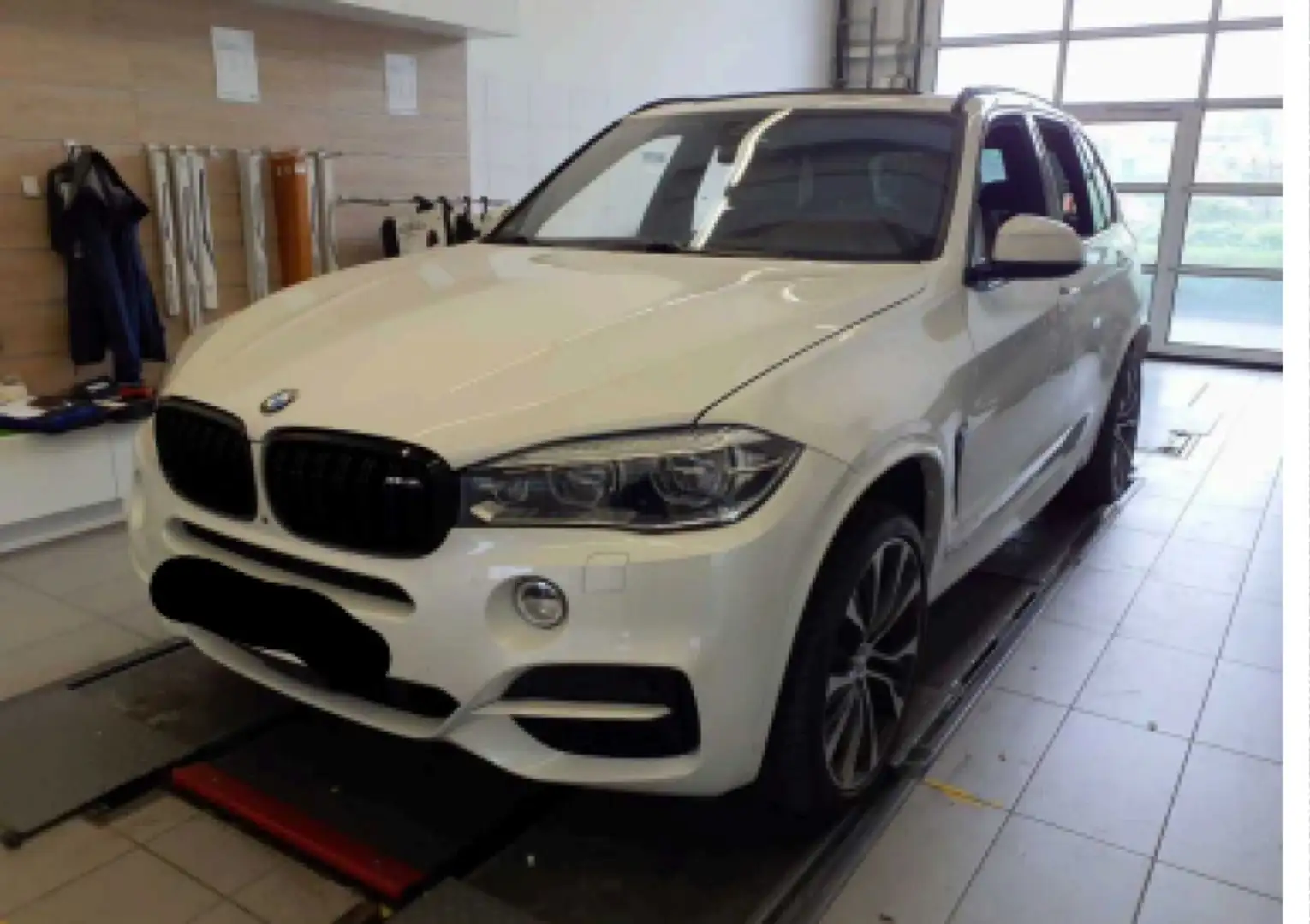 BMW X5 (X5 M50D)*Navi*HUD*Pano*ZVF*RFK* Weiß - 1