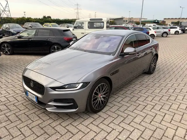 Jaguar XE XE 2.0d i4 mhev R-Dynamic S awd 204cv auto